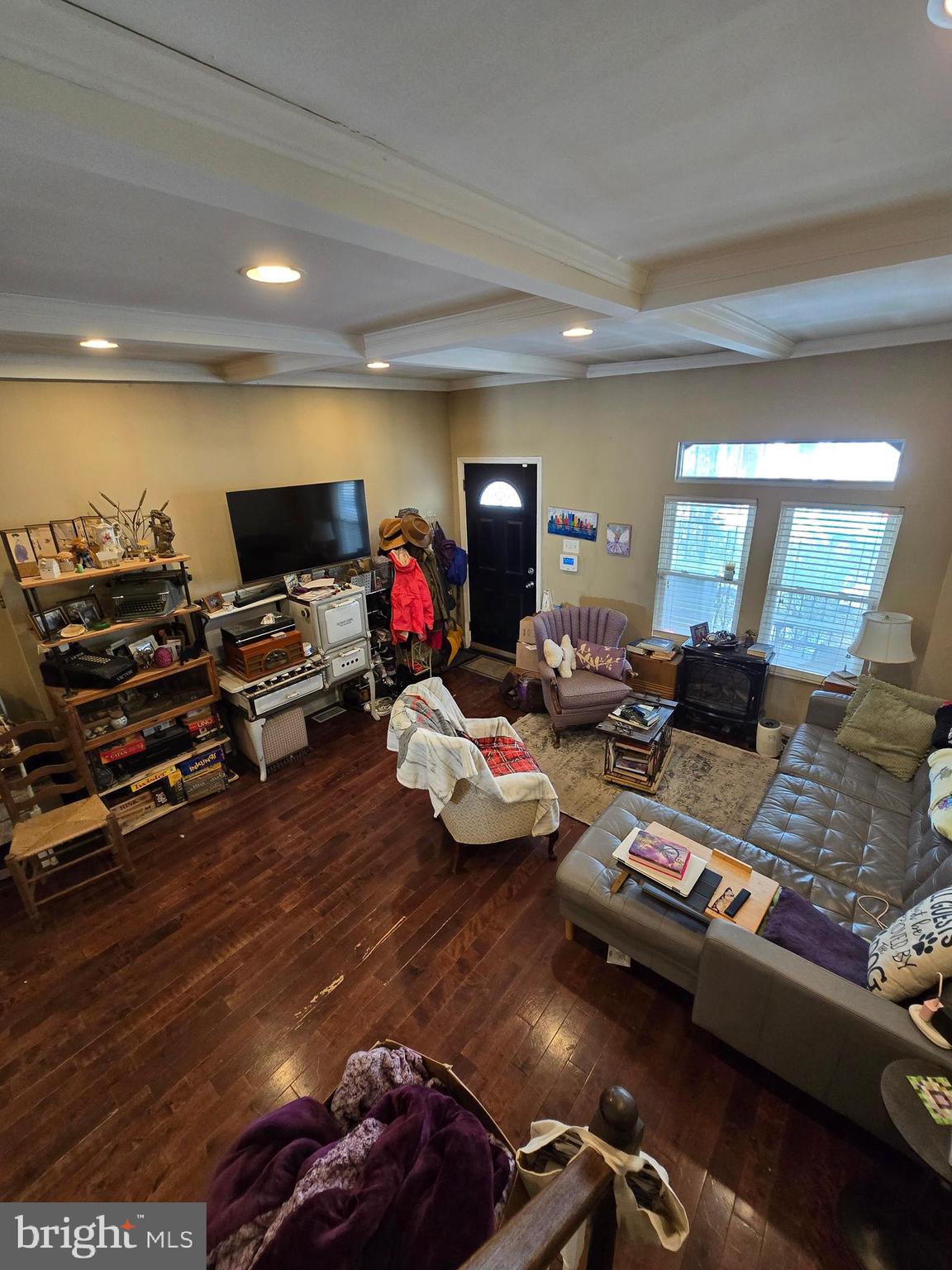 WALNUT HILL - Residential