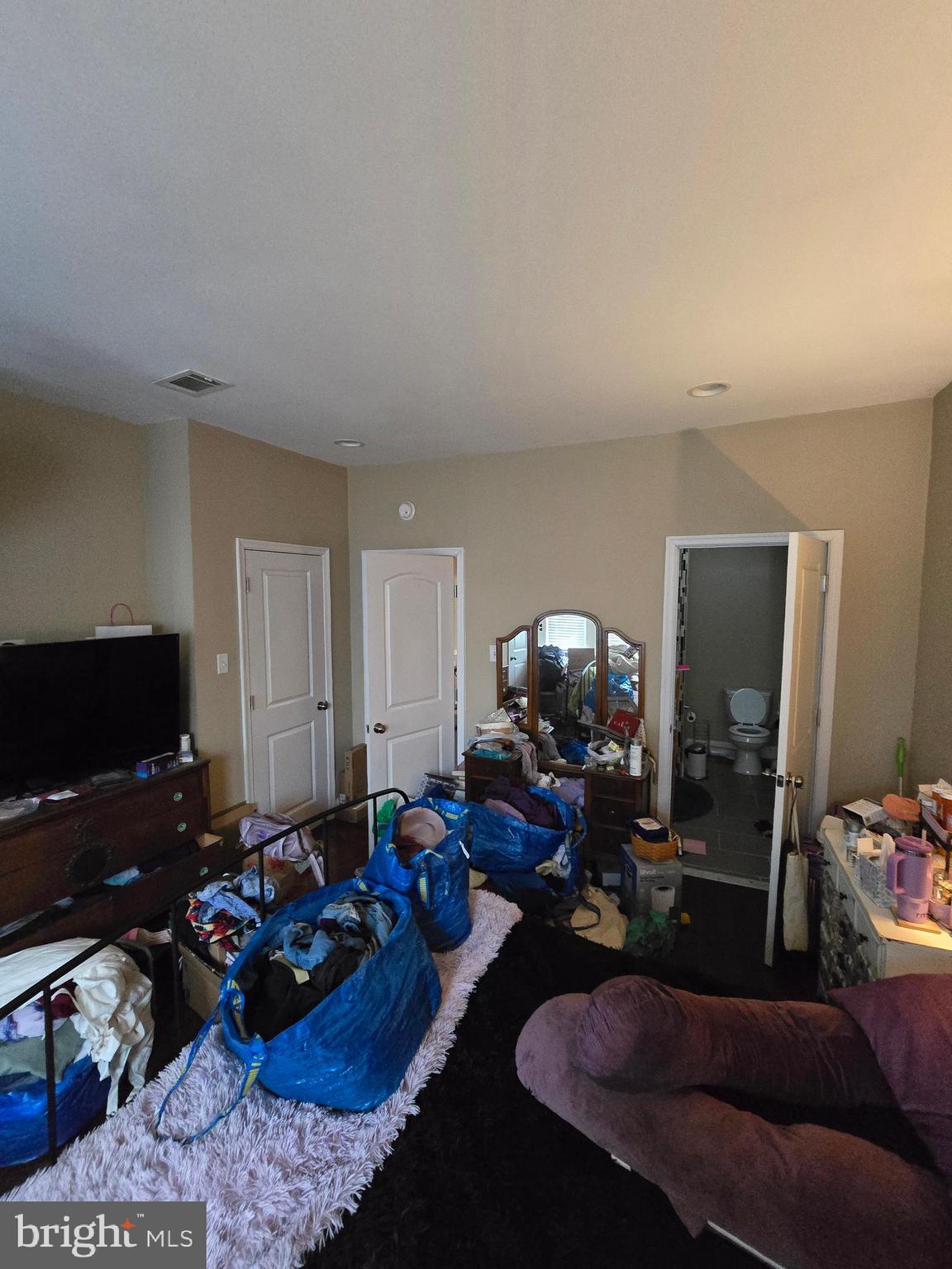 WALNUT HILL - Residential