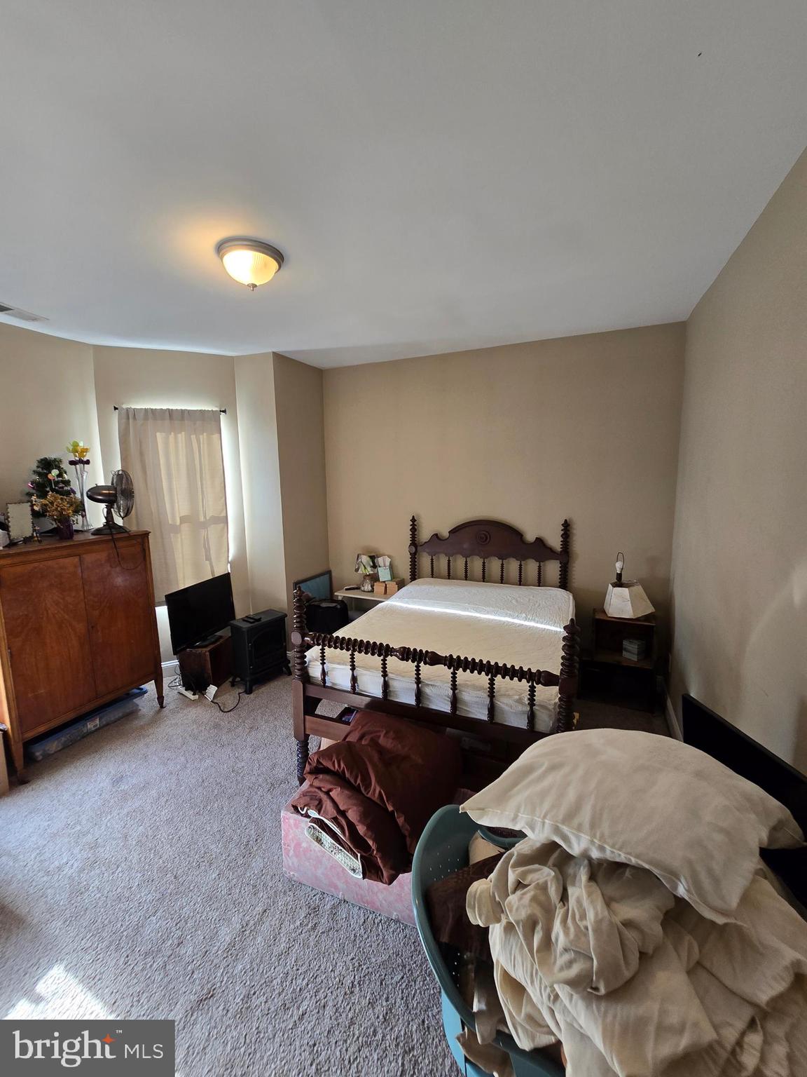 WALNUT HILL - Residential