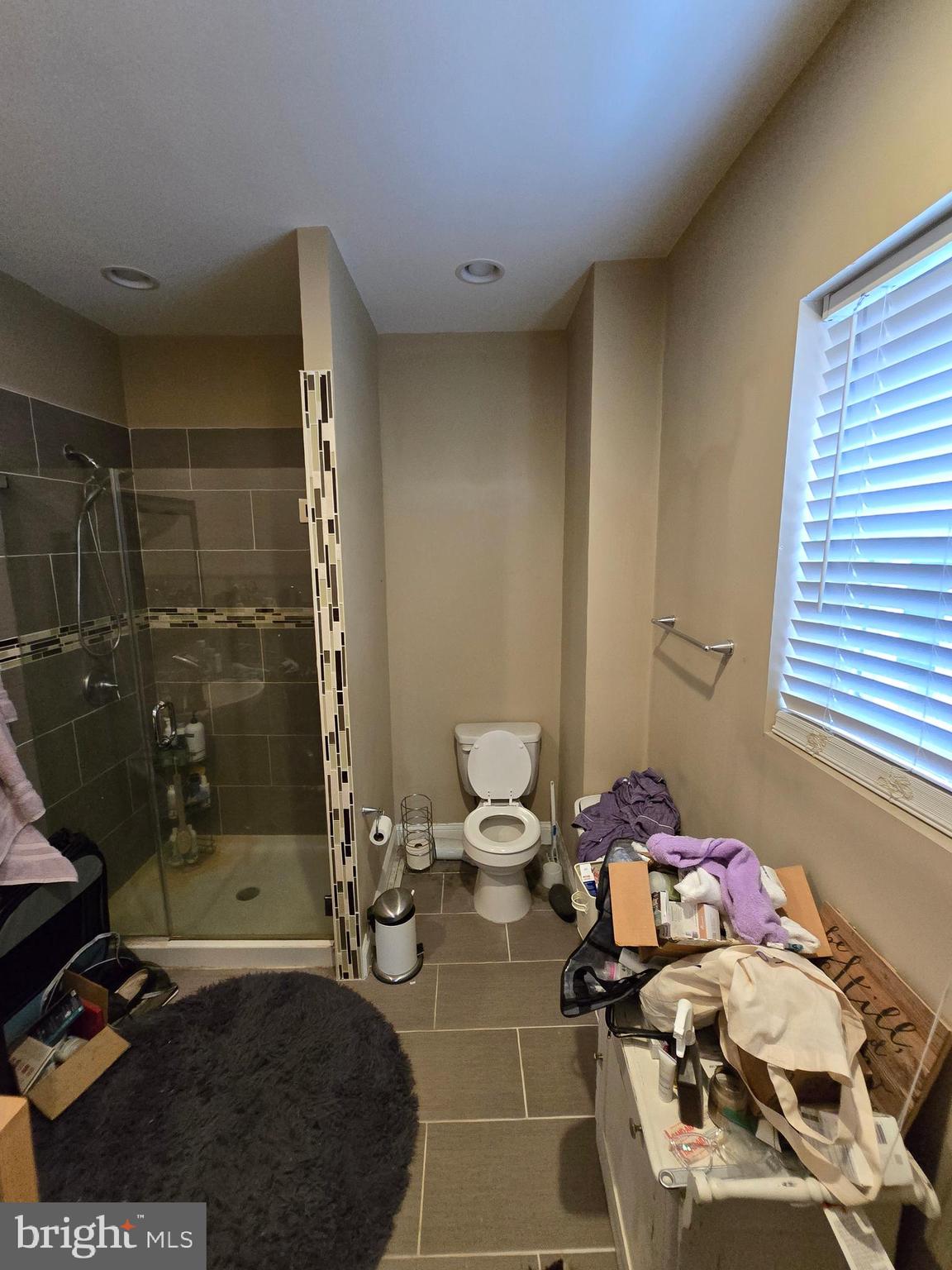 WALNUT HILL - Residential