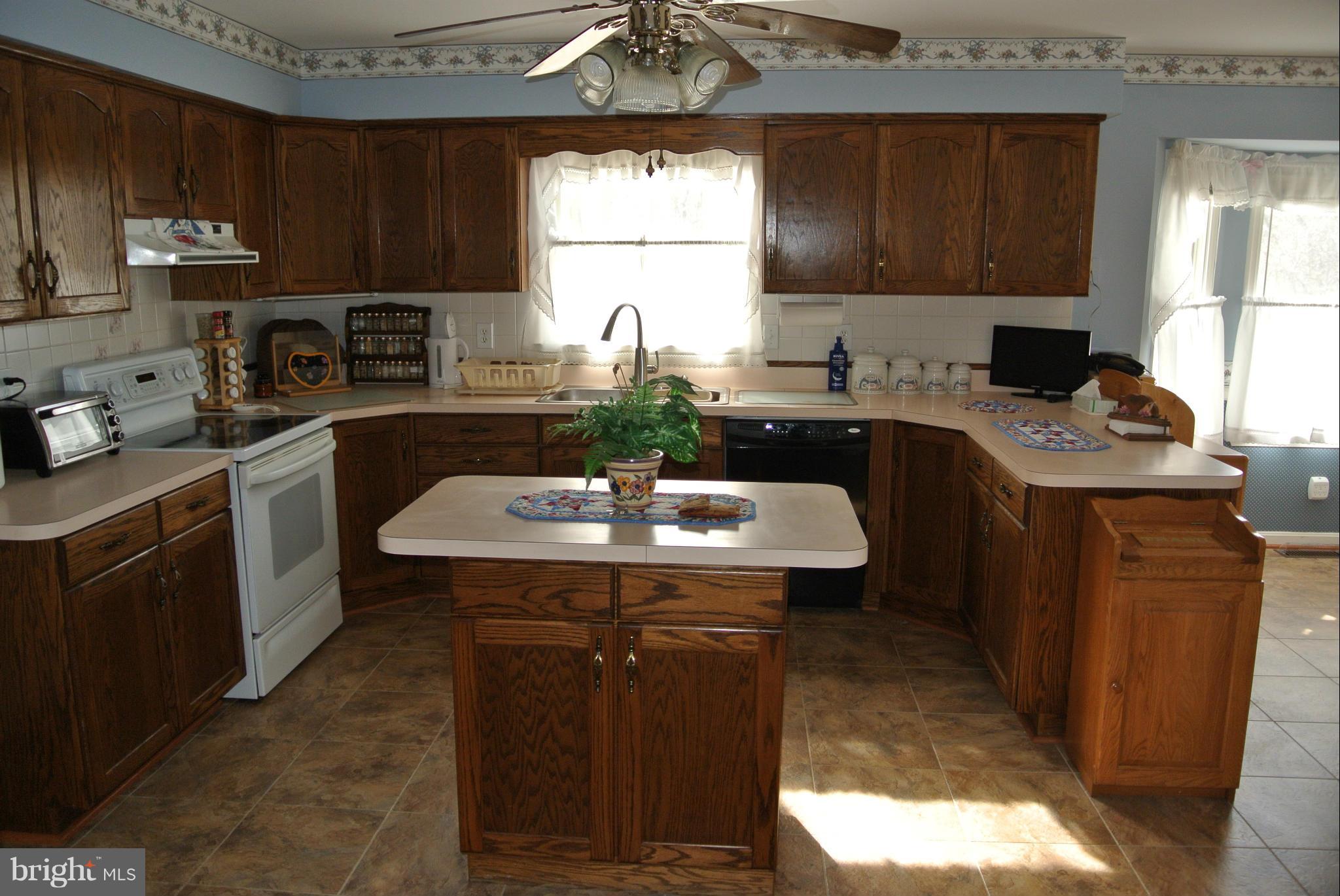 HUNTLEY ESTATES SUB - Residential