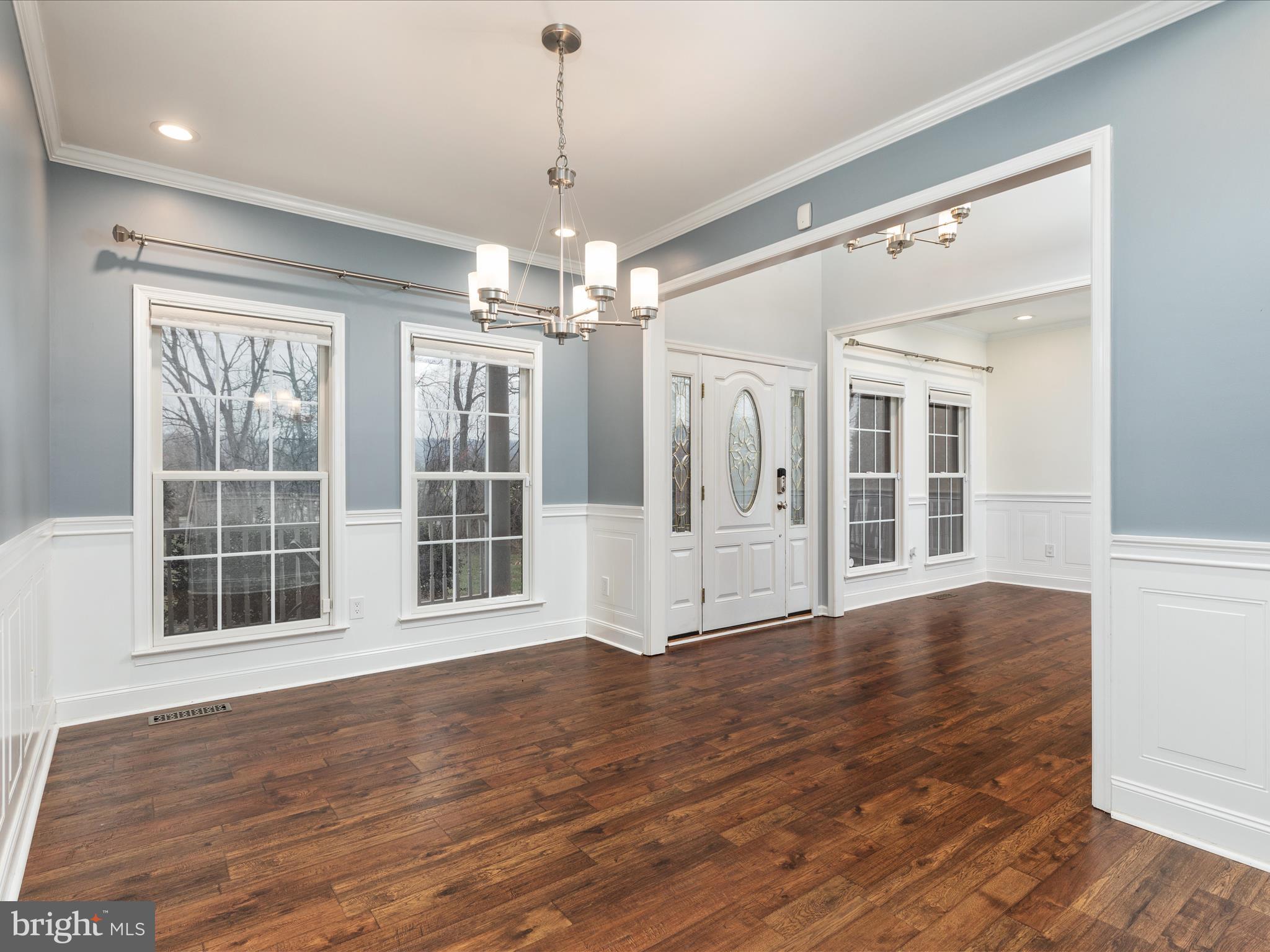 WINFIELD - Residential