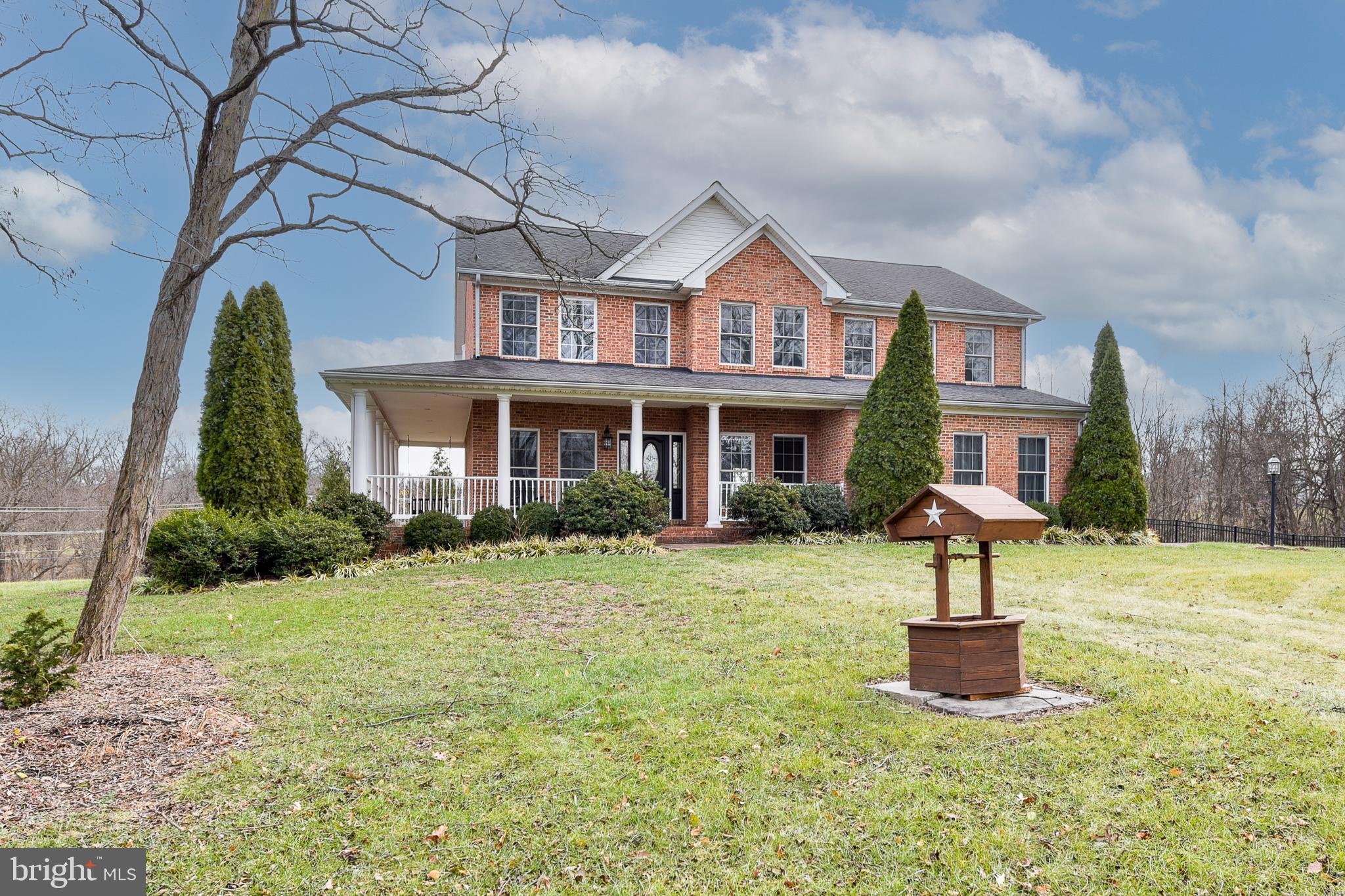 WINFIELD - Residential