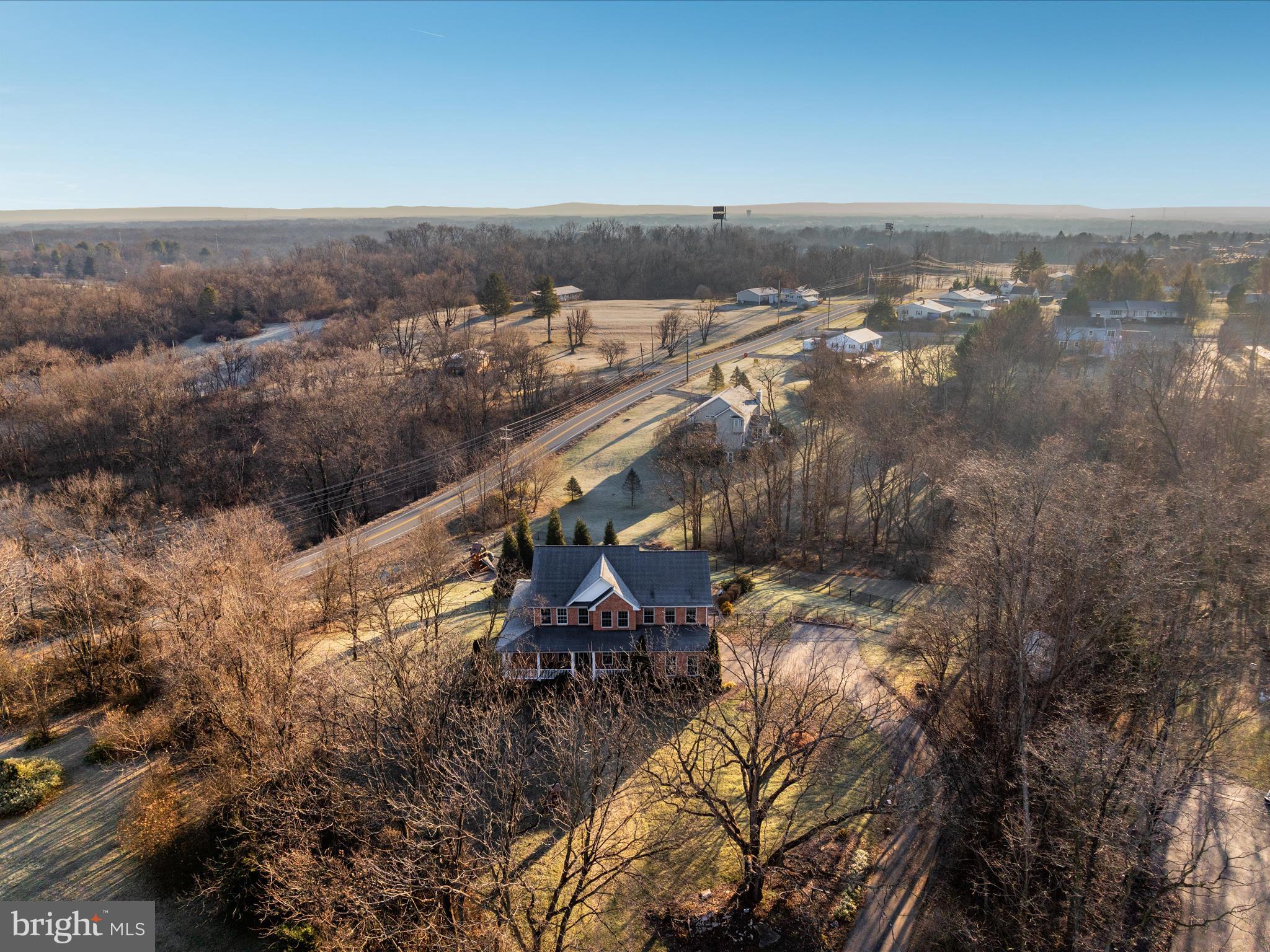 WINFIELD - Residential