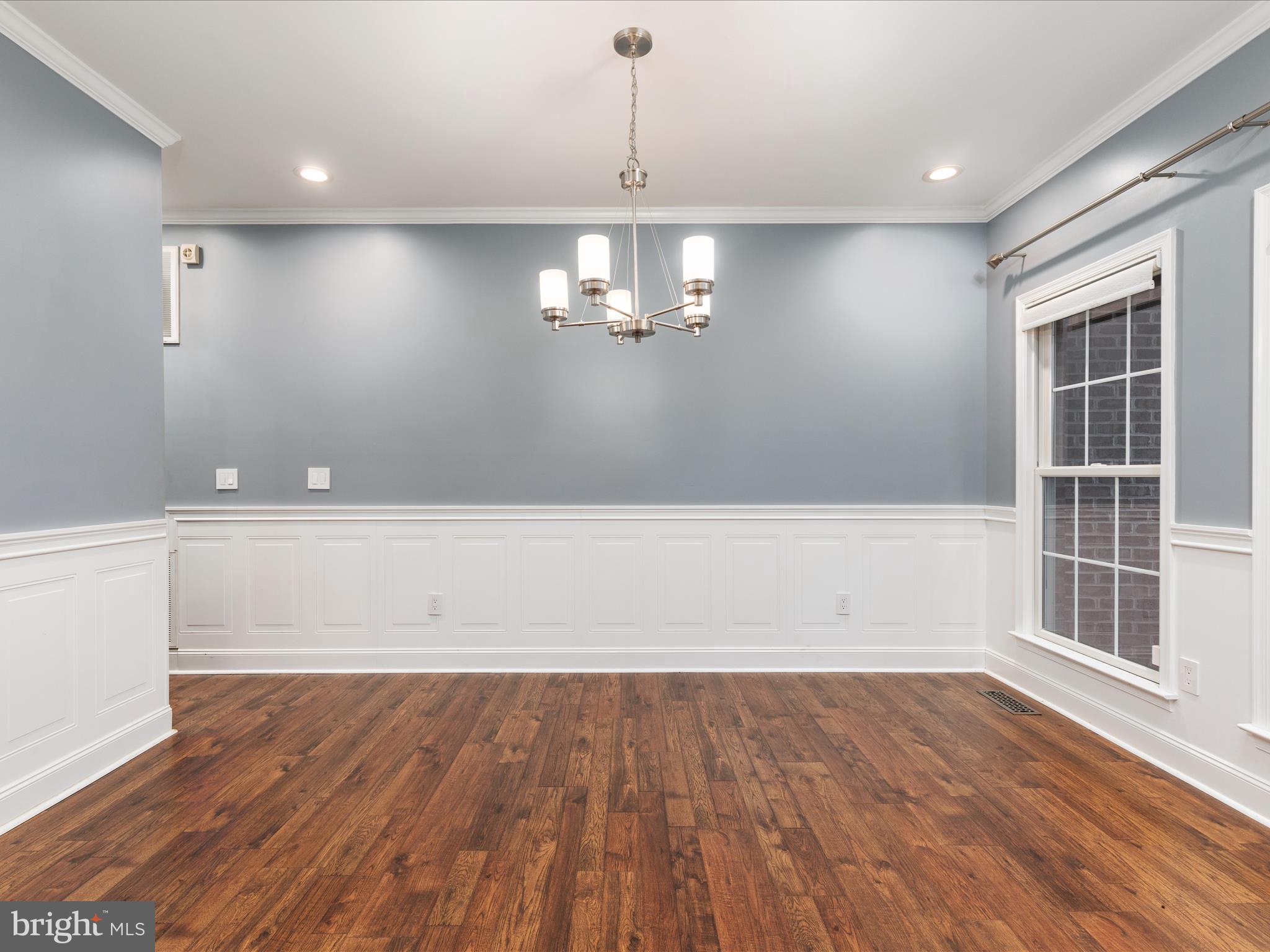 WINFIELD - Residential