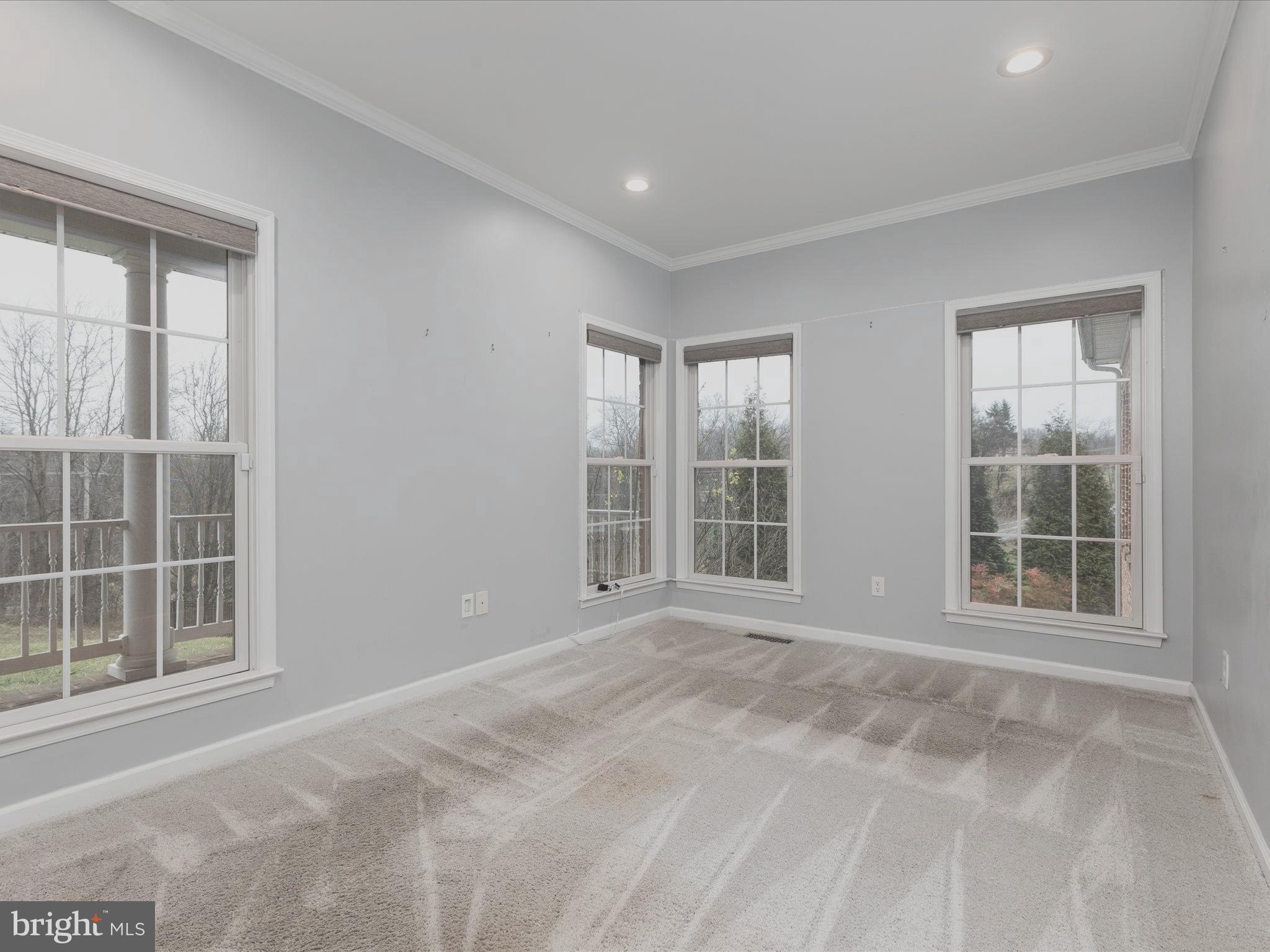 WINFIELD - Residential