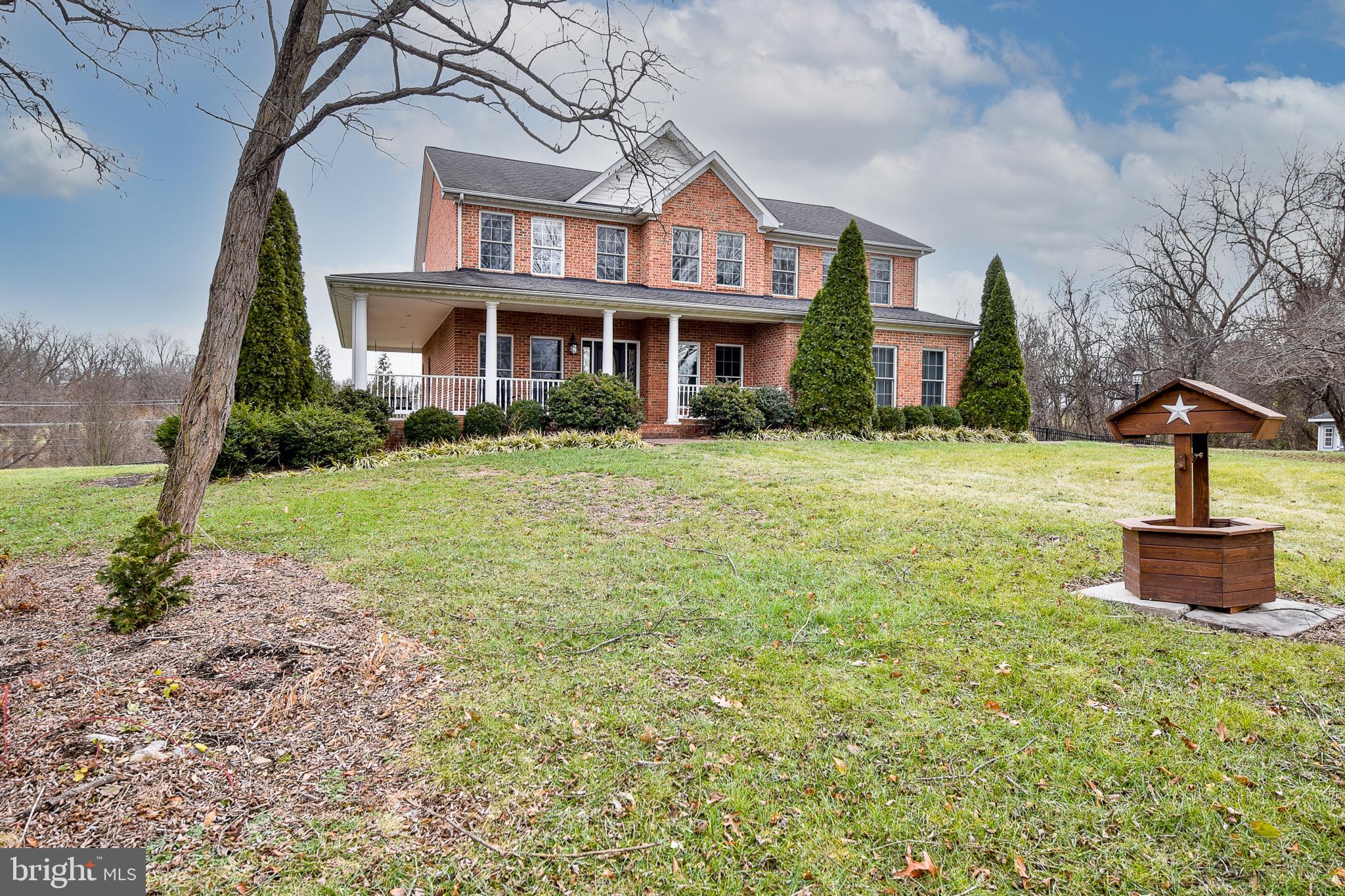 WINFIELD - Residential