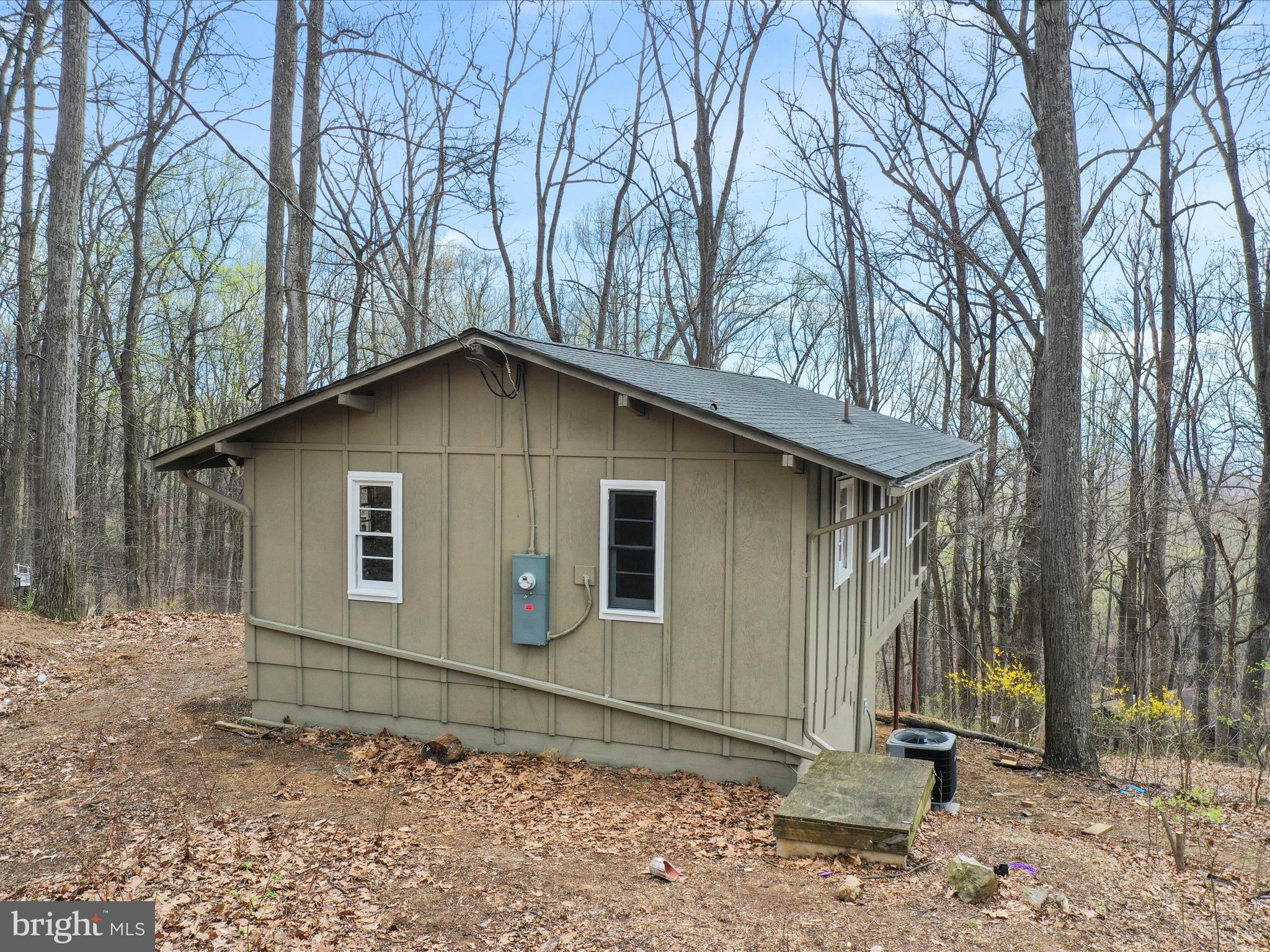 BLUE MOUNTAIN - Residential