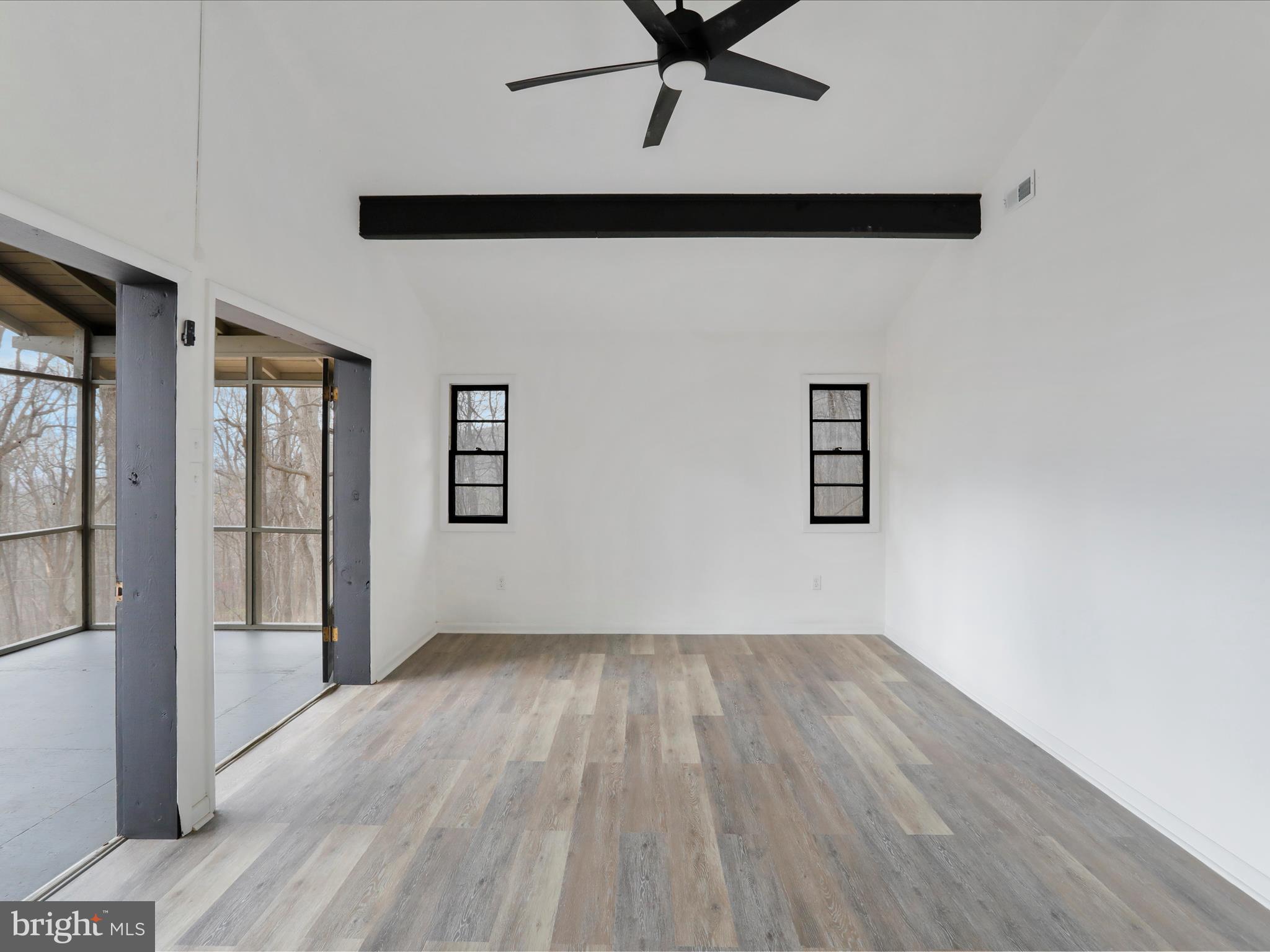 BLUE MOUNTAIN - Residential