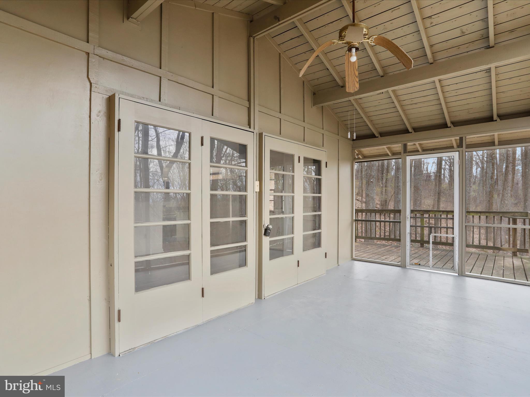 BLUE MOUNTAIN - Residential