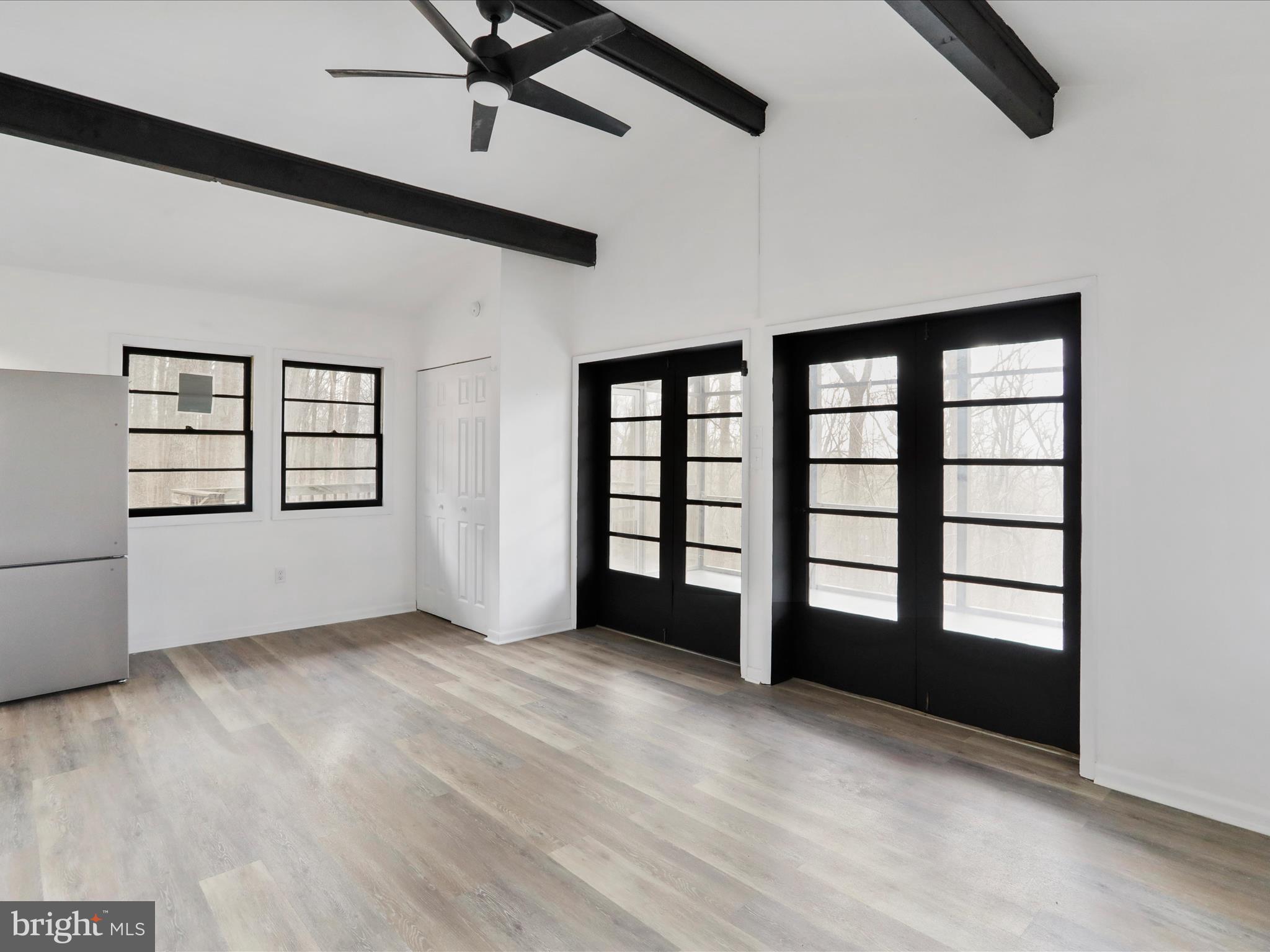 BLUE MOUNTAIN - Residential