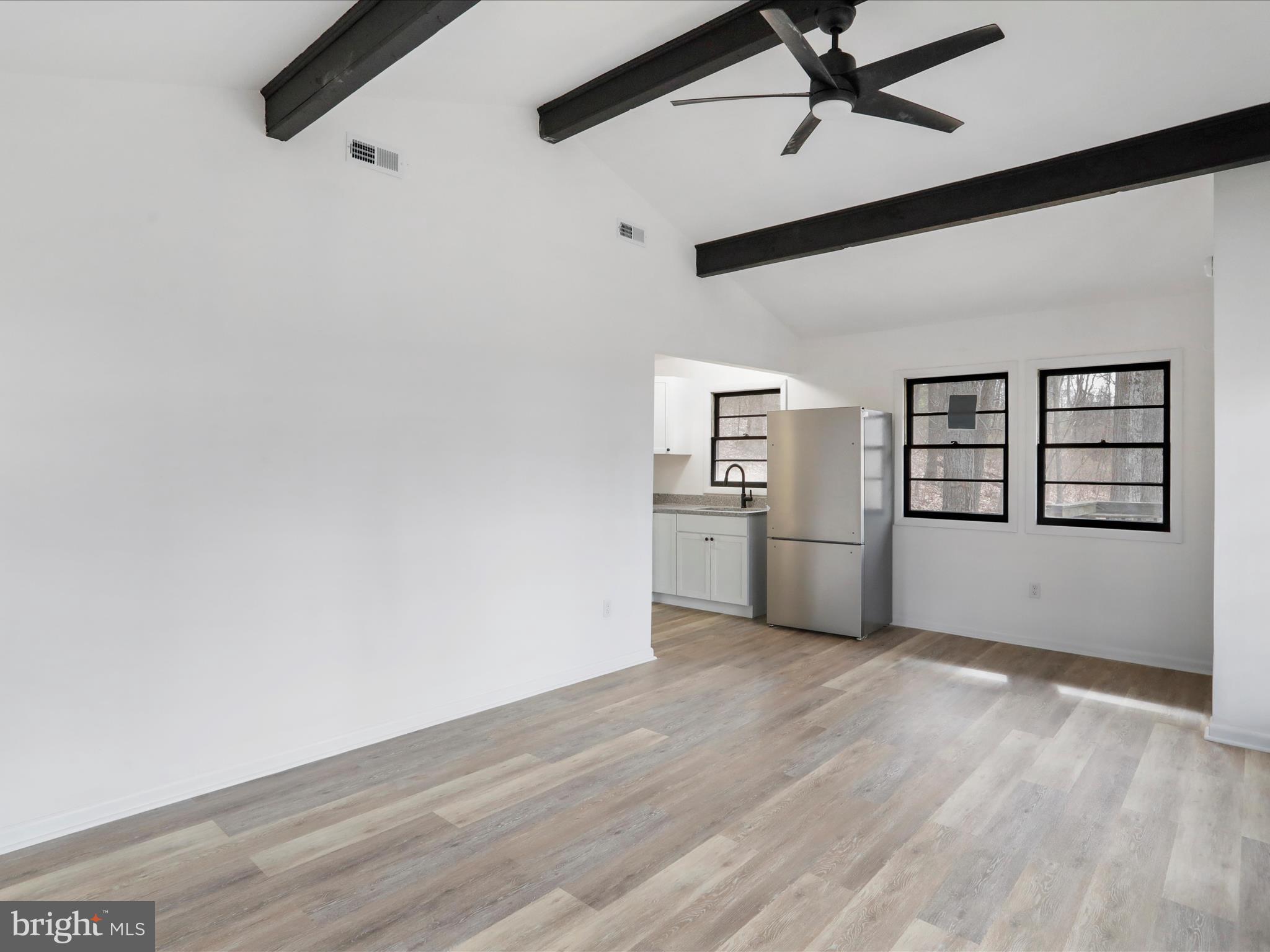 BLUE MOUNTAIN - Residential