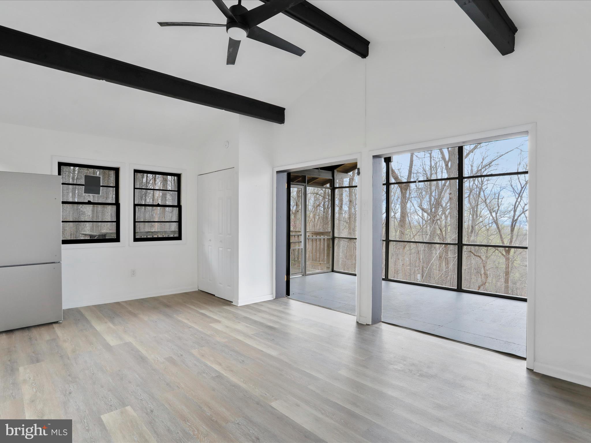 BLUE MOUNTAIN - Residential