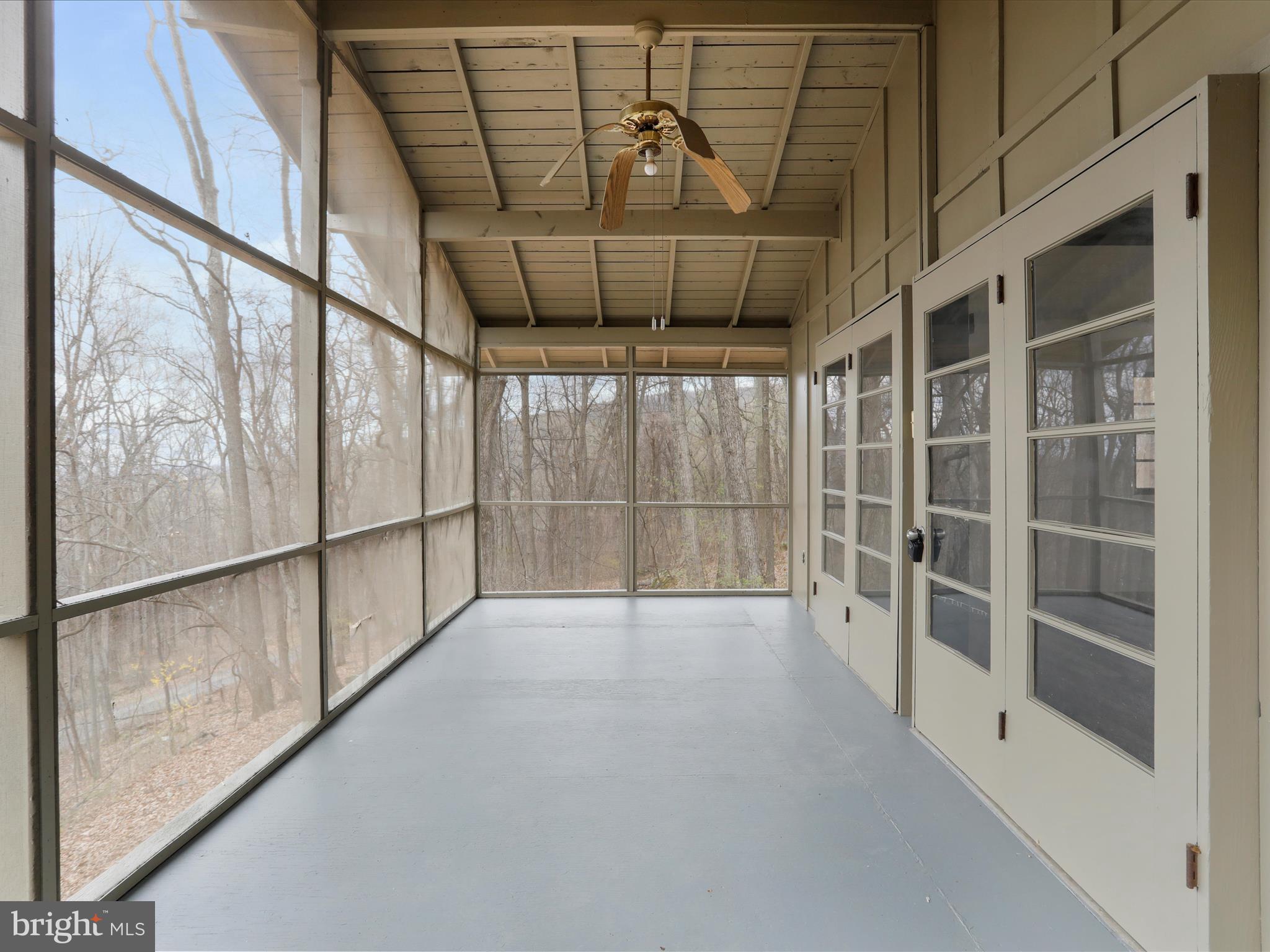 BLUE MOUNTAIN - Residential