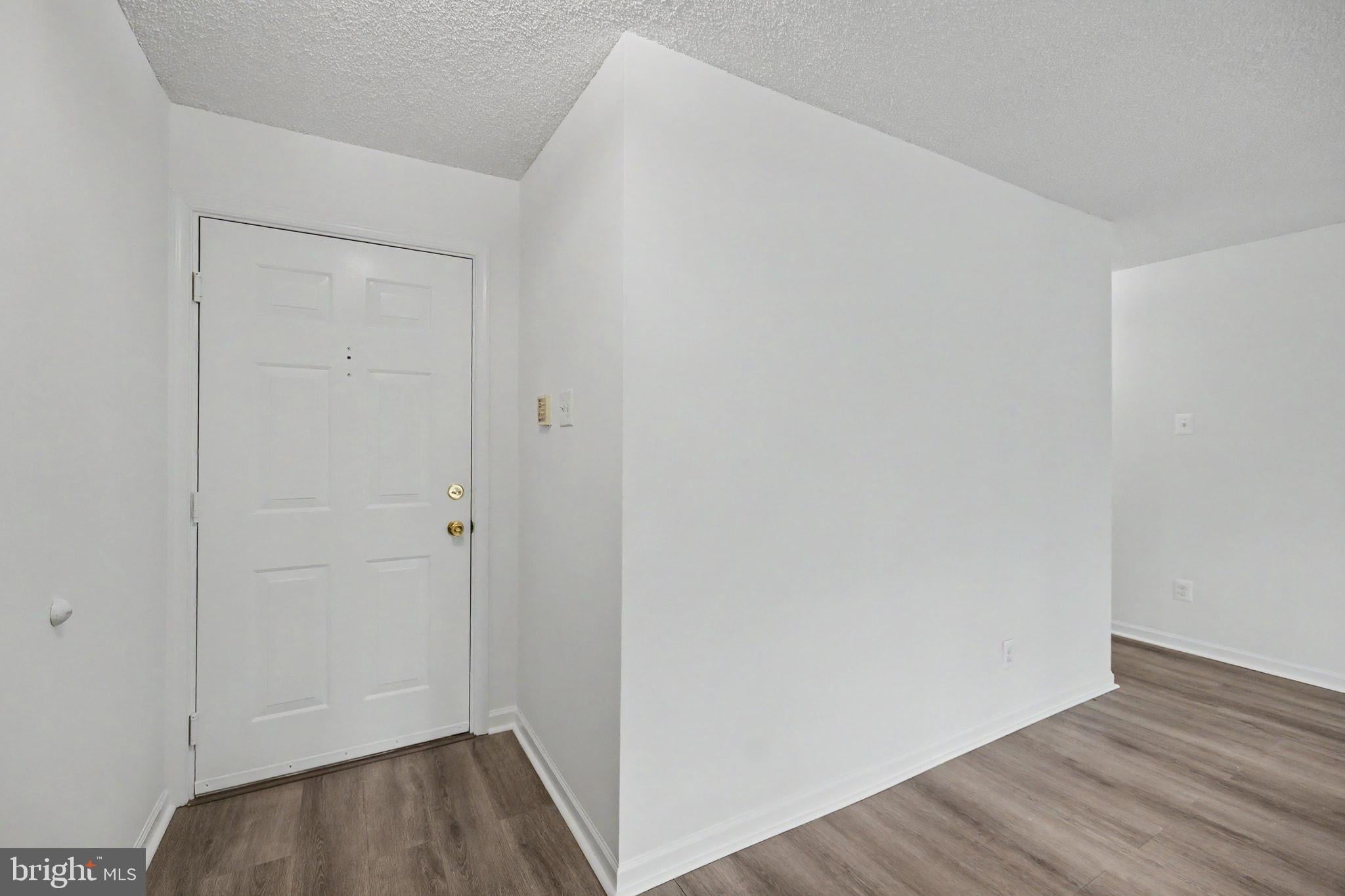 12102 GREEN LEAF COURT 201