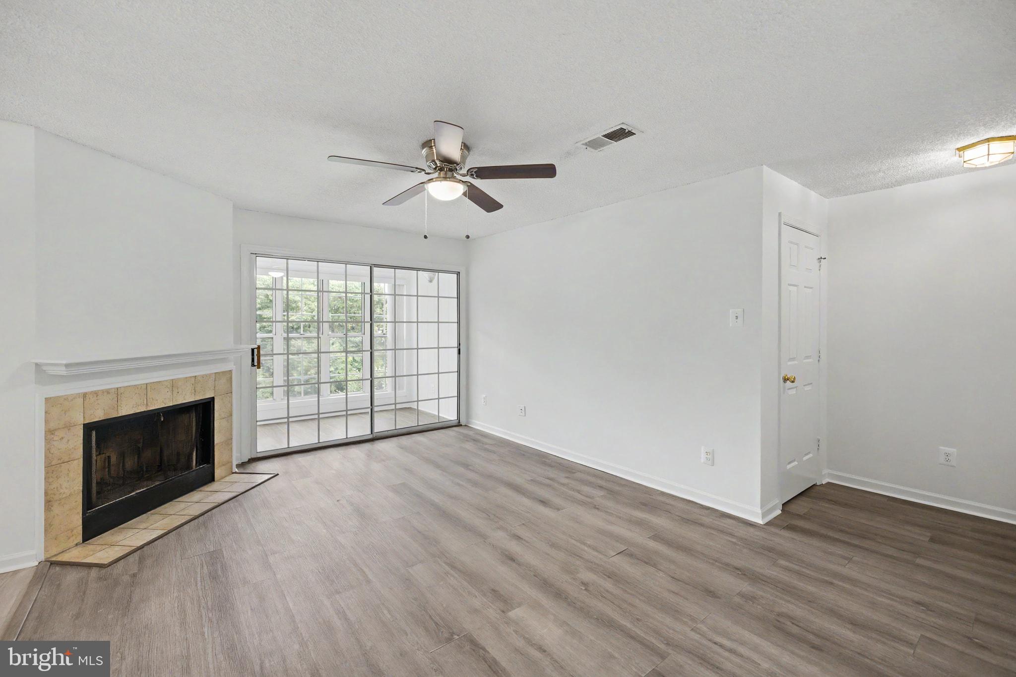 12102 GREEN LEAF COURT 201