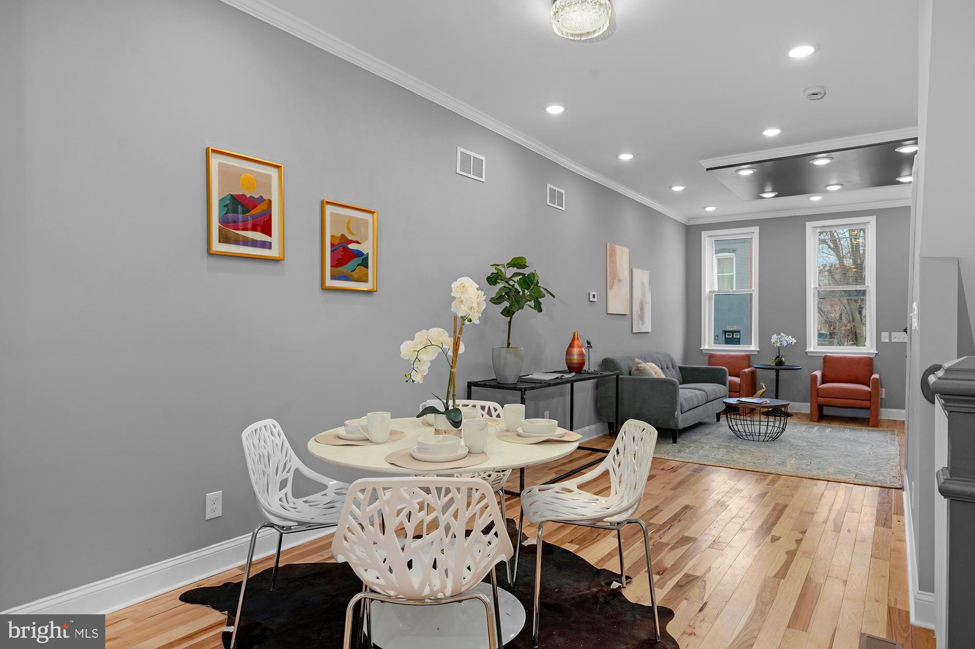 BROADWAY EAST - Residential