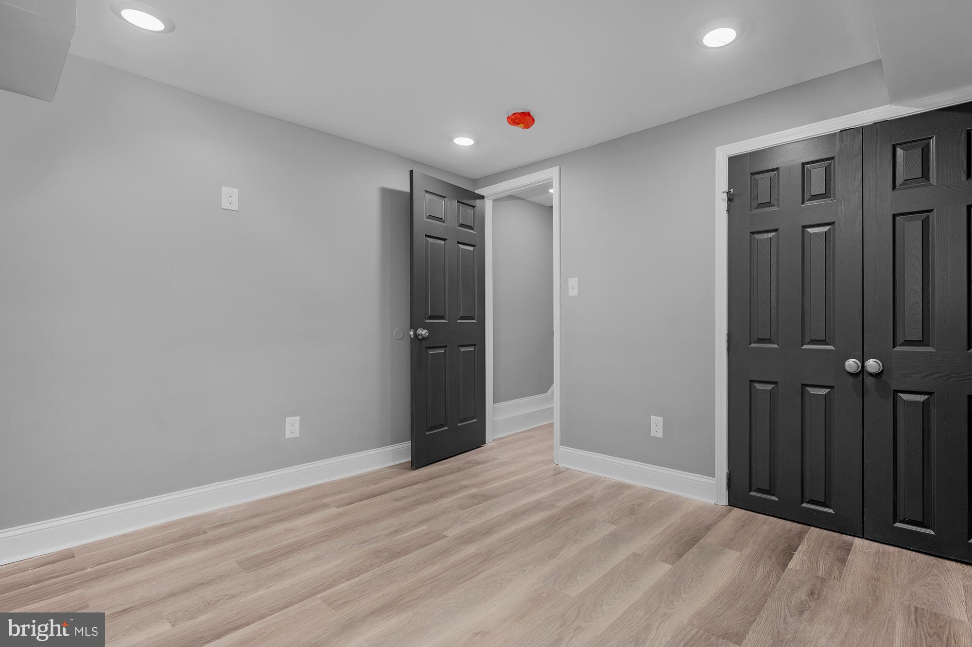 BROADWAY EAST - Residential