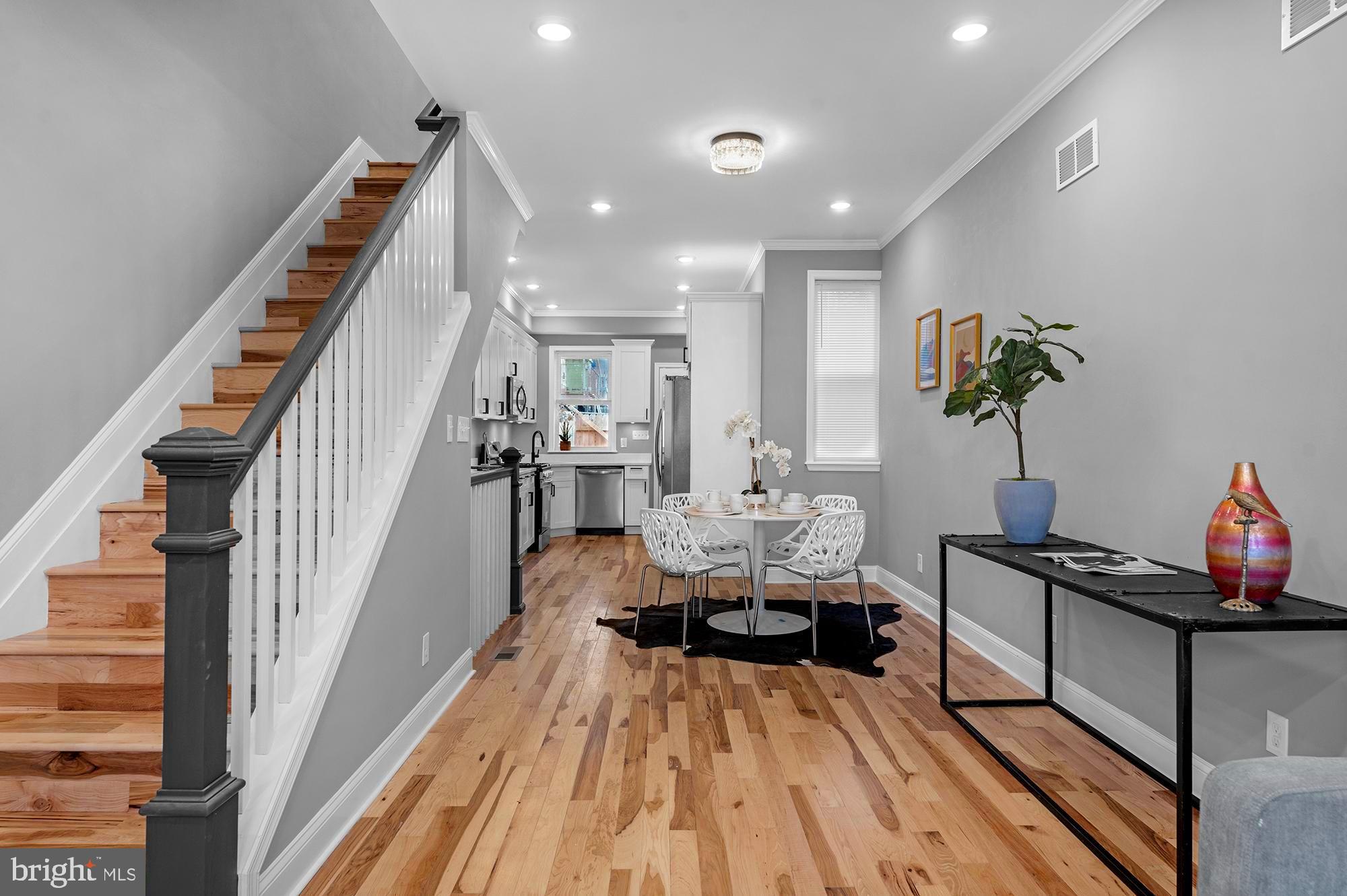 BROADWAY EAST - Residential