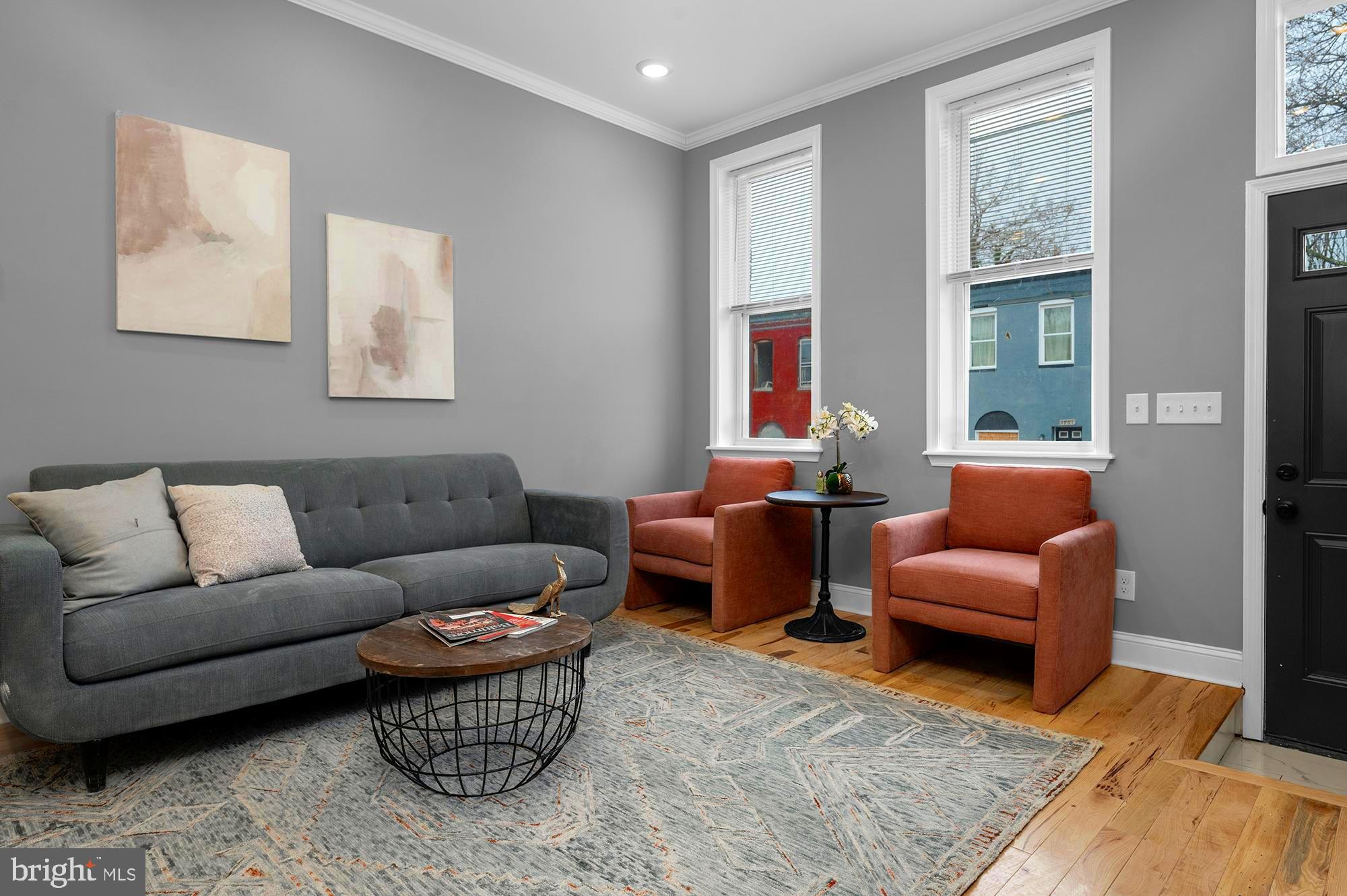 BROADWAY EAST - Residential