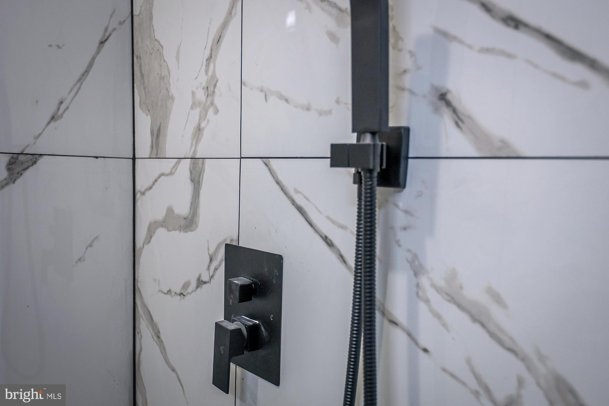 BROADWAY EAST - Residential