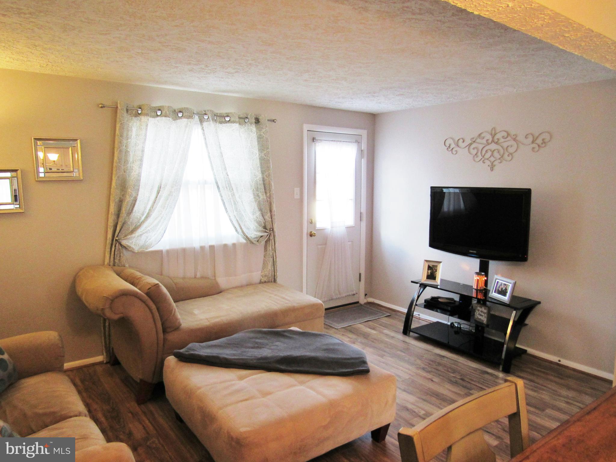 LAUREL VALLEY - Residential