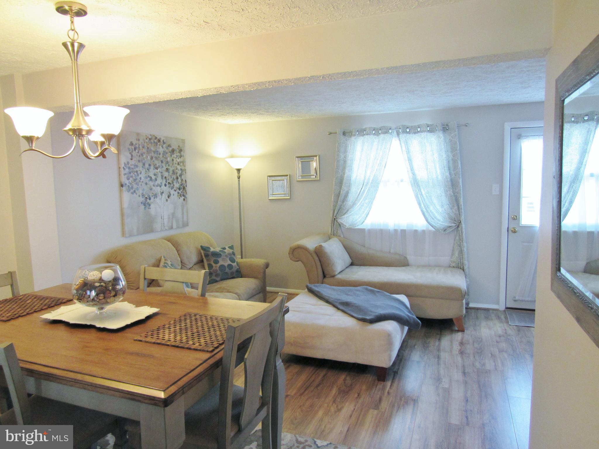 LAUREL VALLEY - Residential