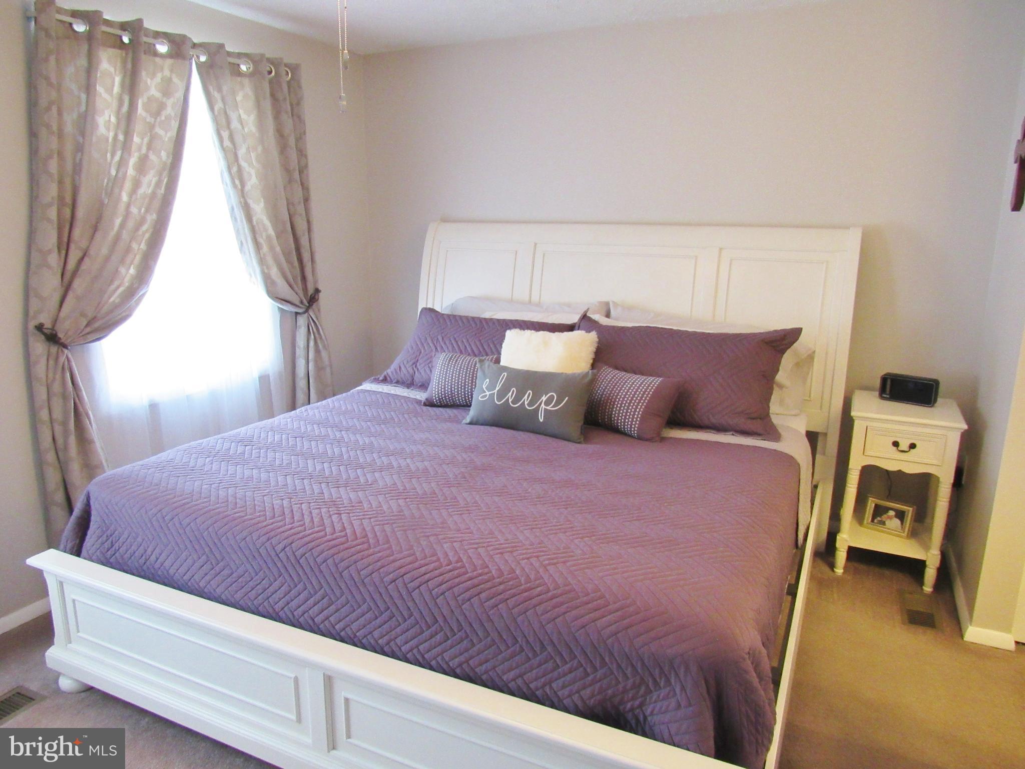 LAUREL VALLEY - Residential