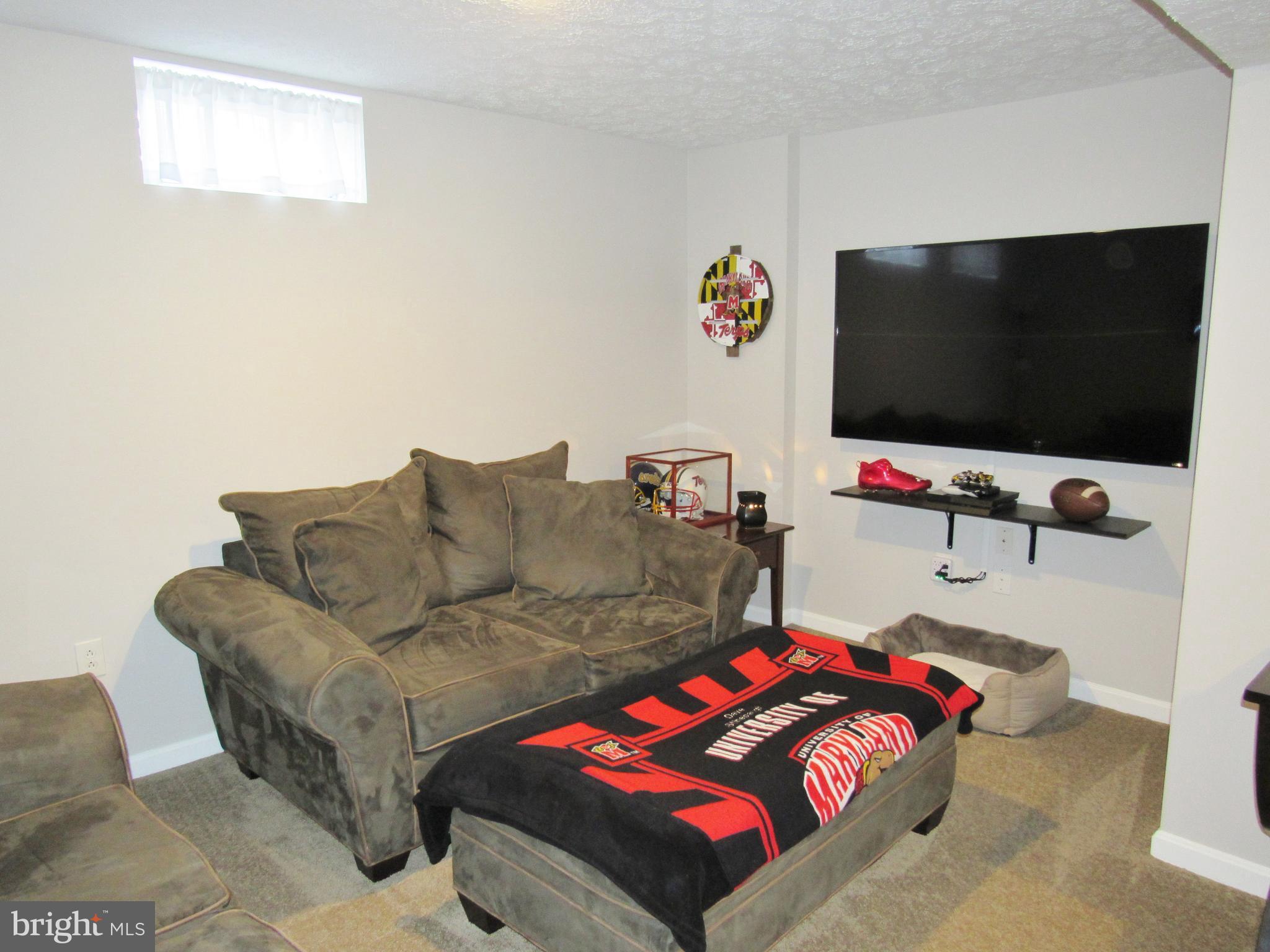 LAUREL VALLEY - Residential