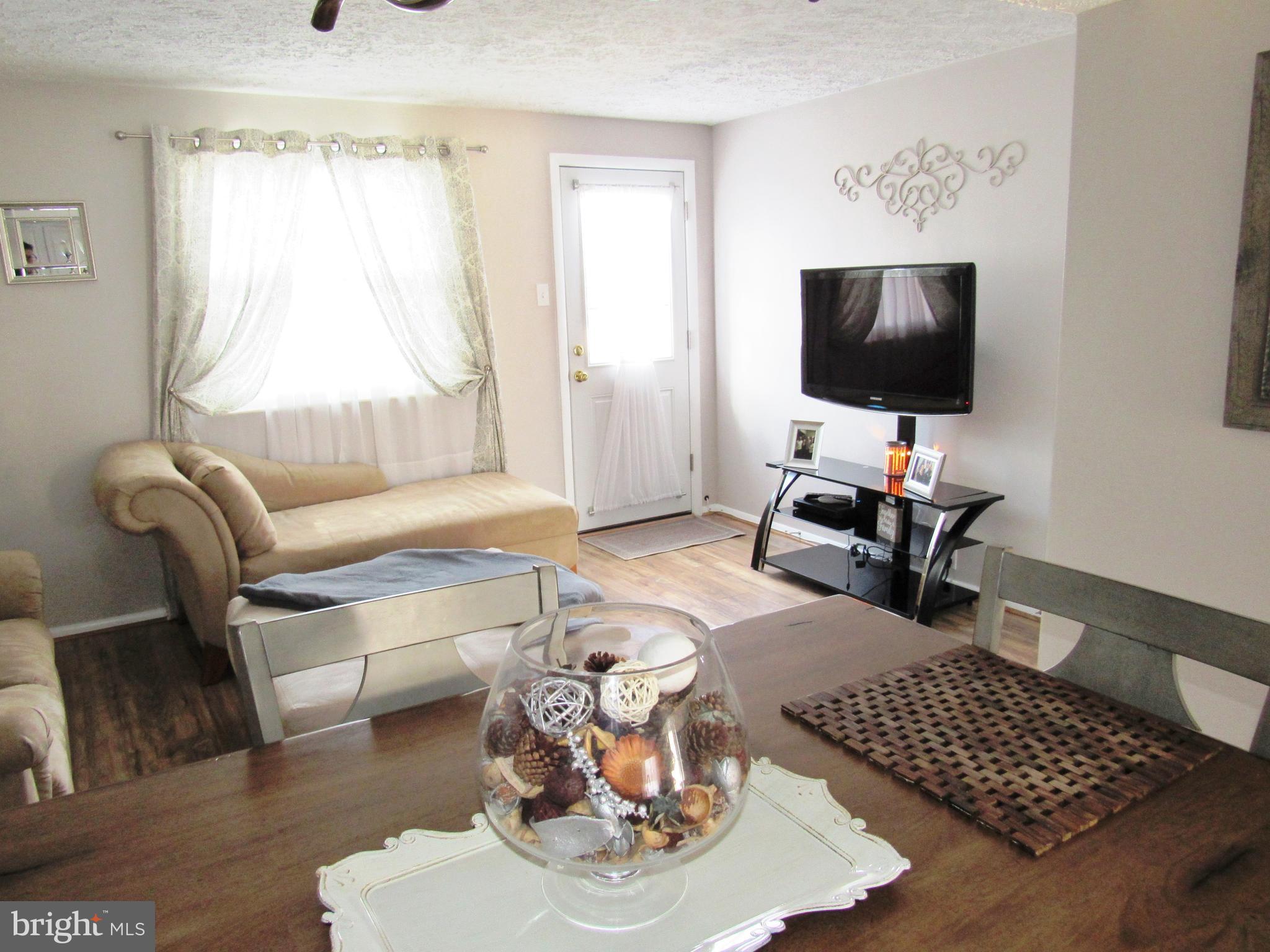 LAUREL VALLEY - Residential