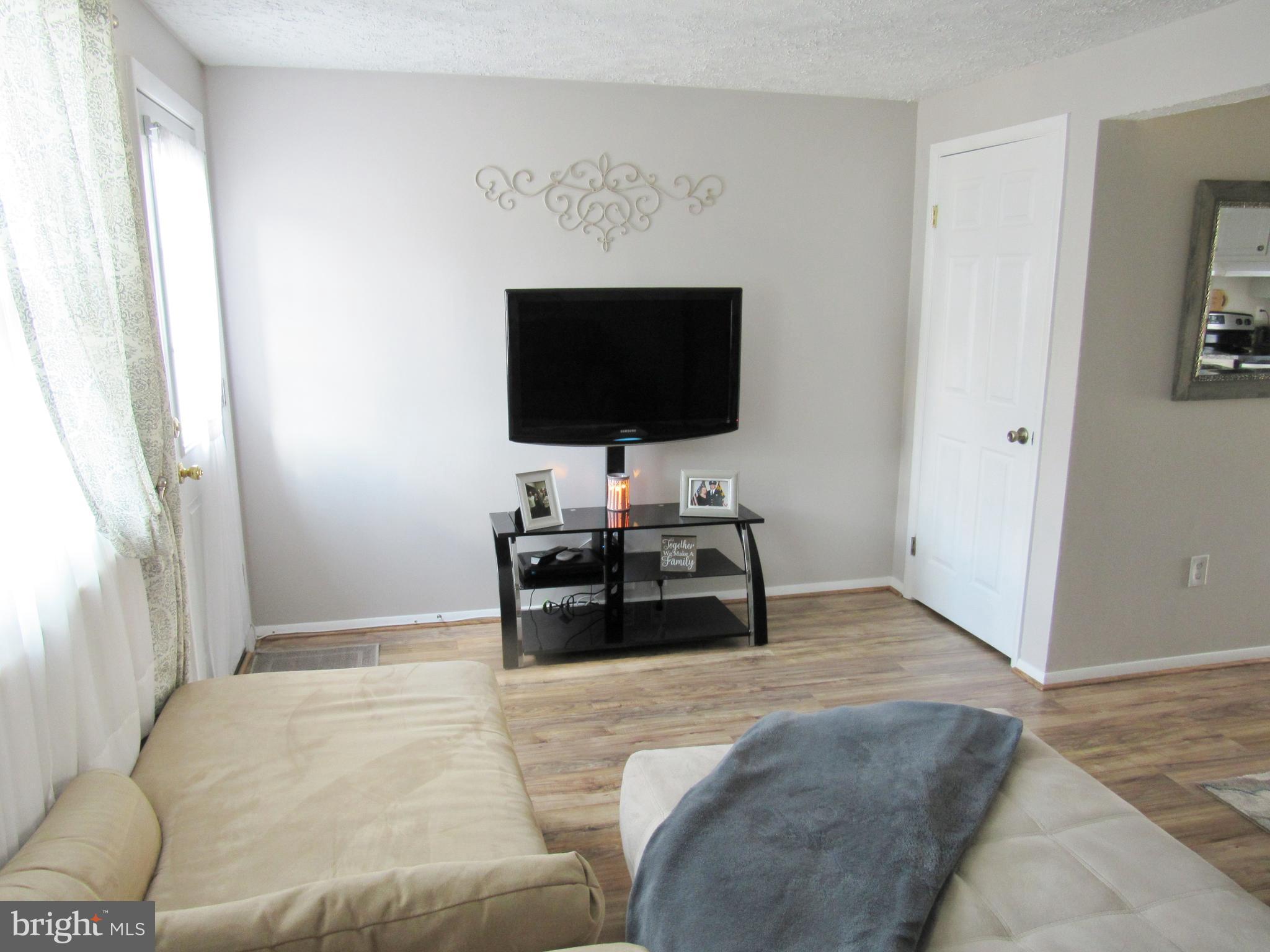 LAUREL VALLEY - Residential