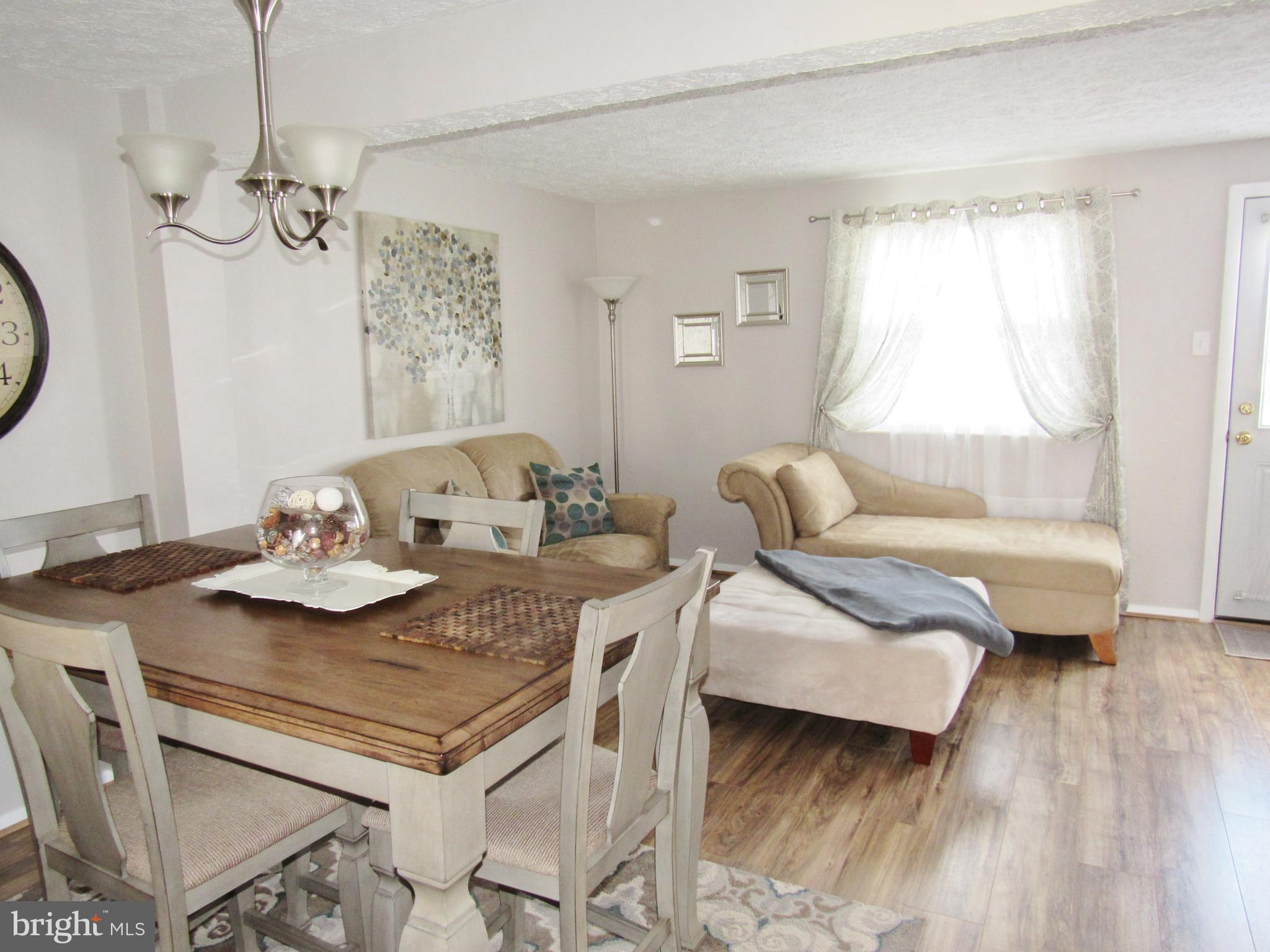 LAUREL VALLEY - Residential