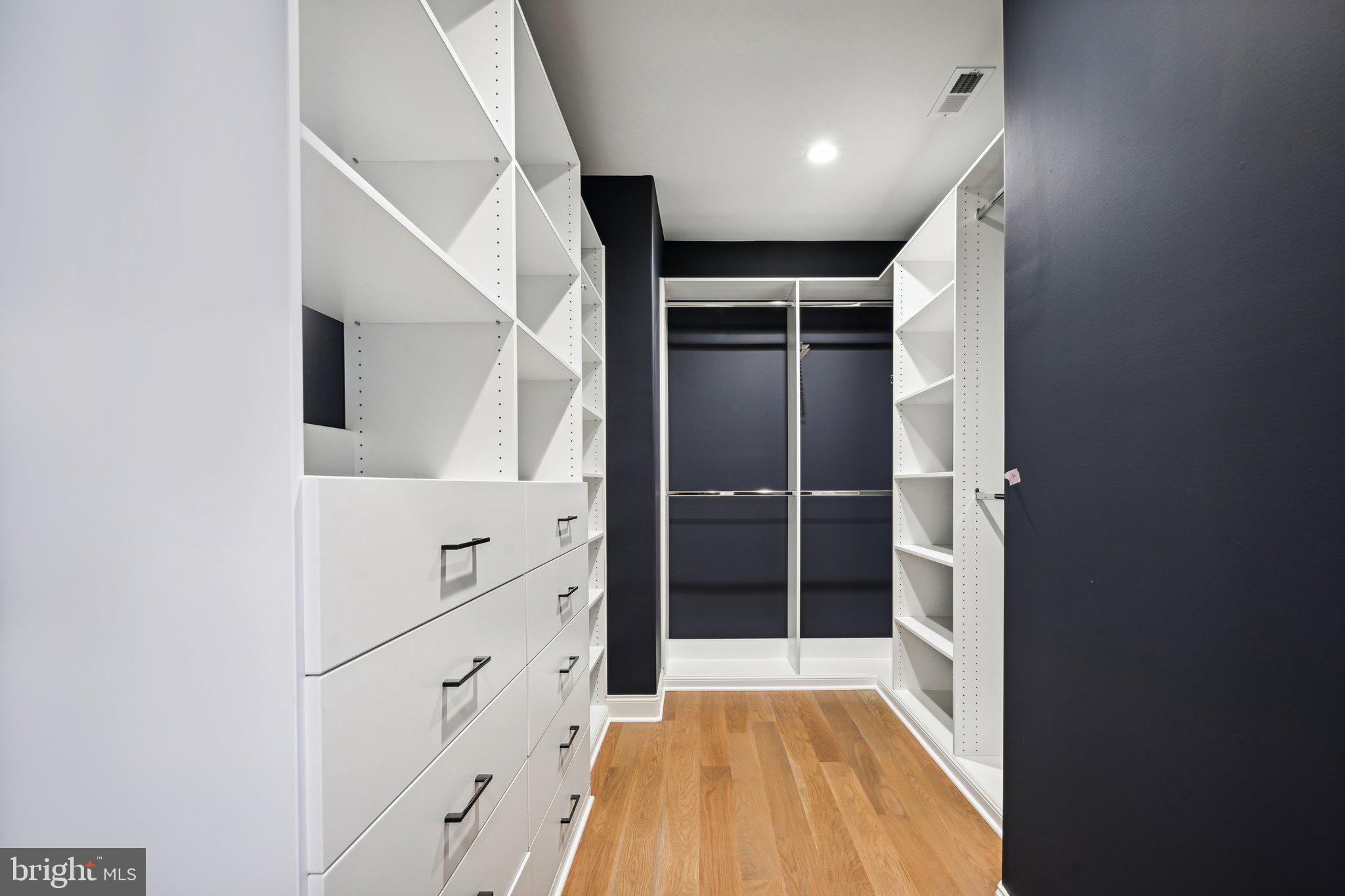 SUSSEX - Residential