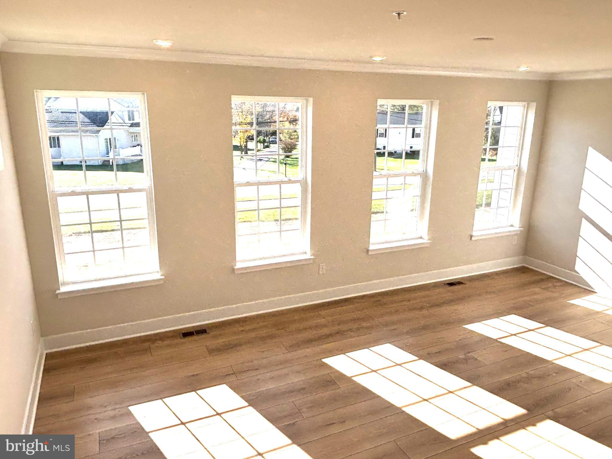 7700 JOHNNYCAKE ROAD