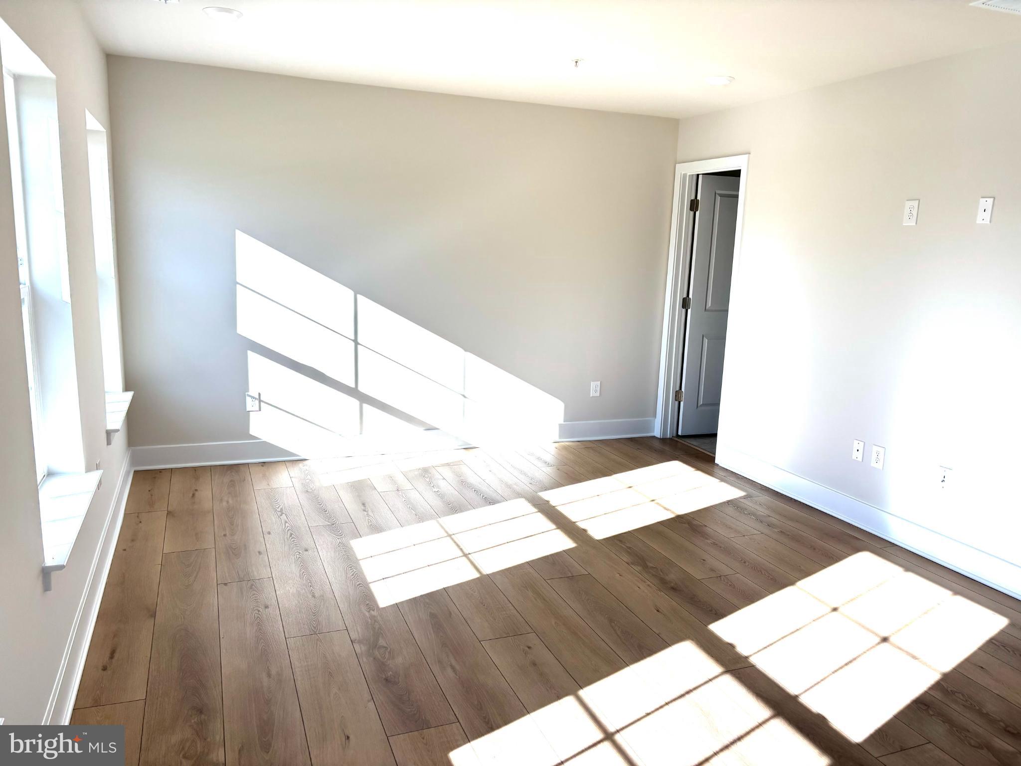 WINSTEN ESTATES - Residential Lease