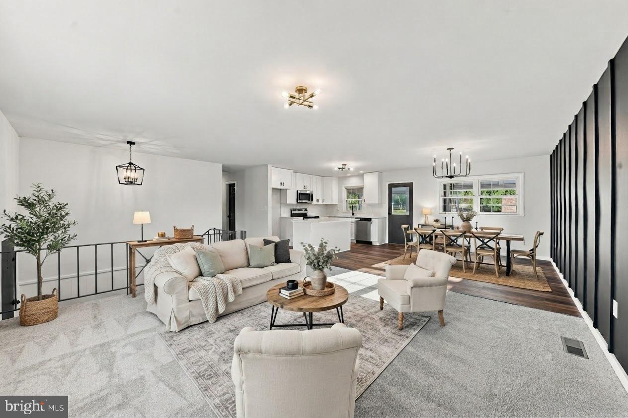 604 CHARWOOD COURT