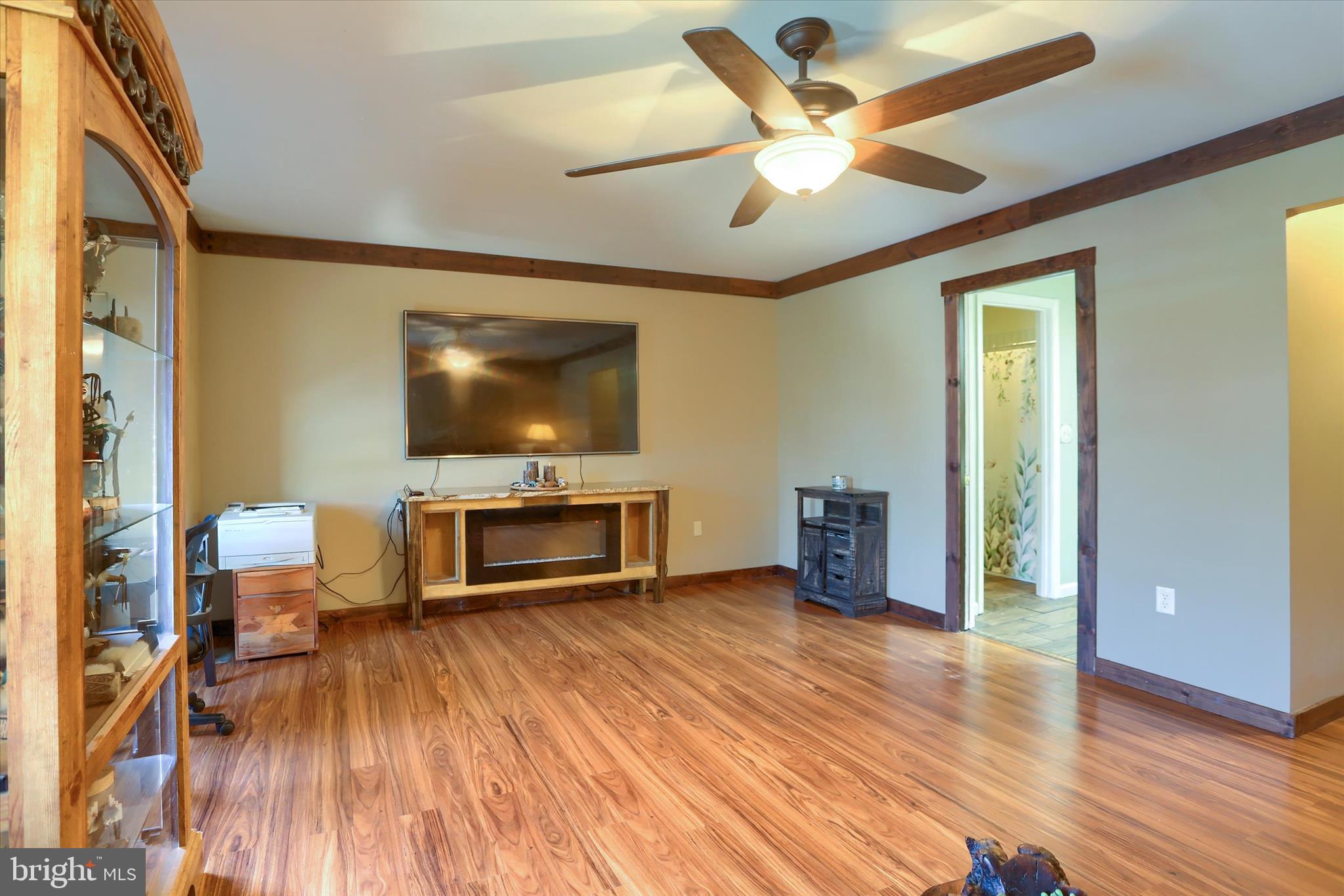 EDGEWATER - Residential