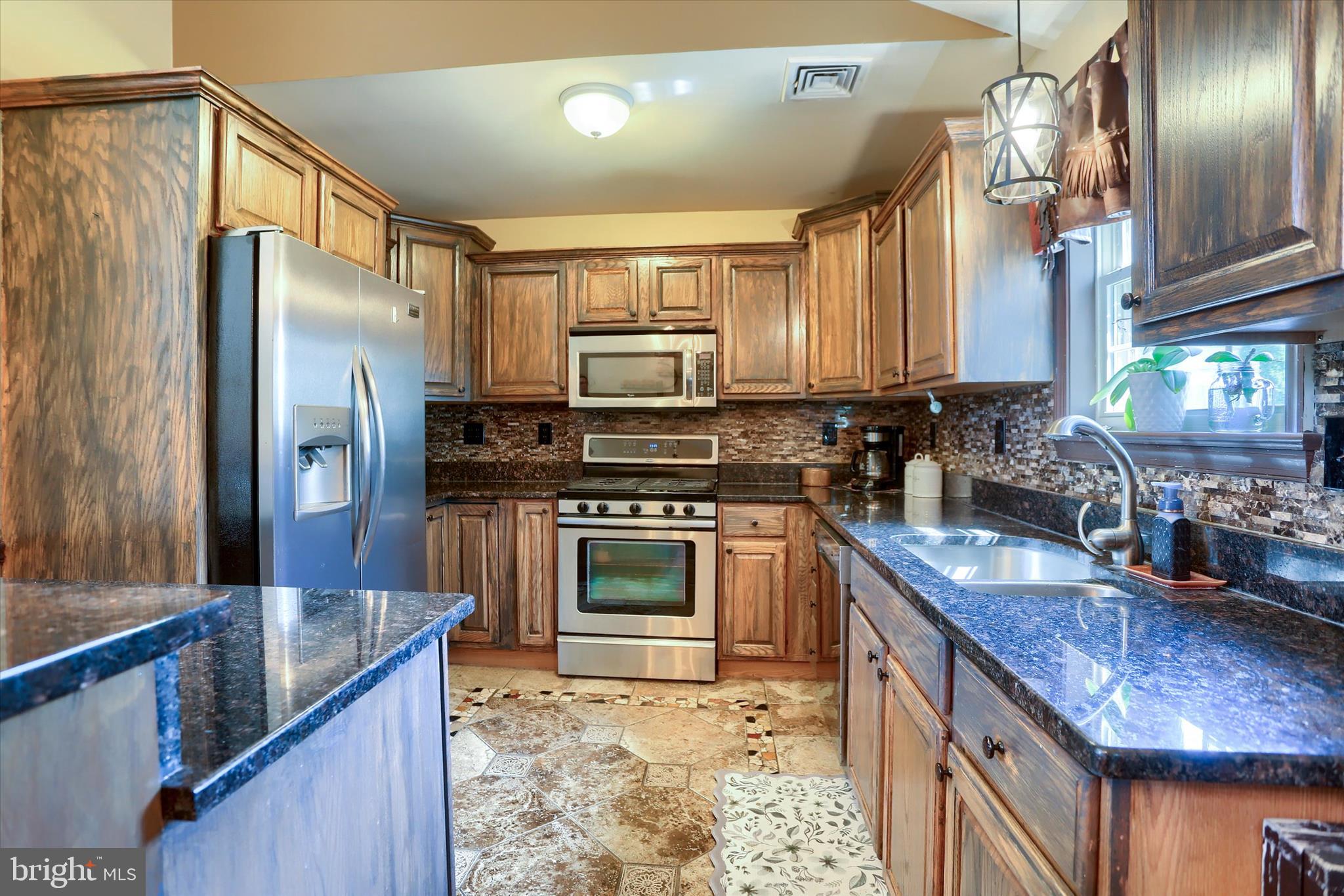 EDGEWATER - Residential