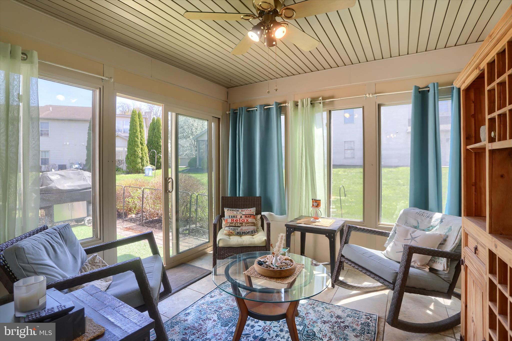 EDGEWATER - Residential