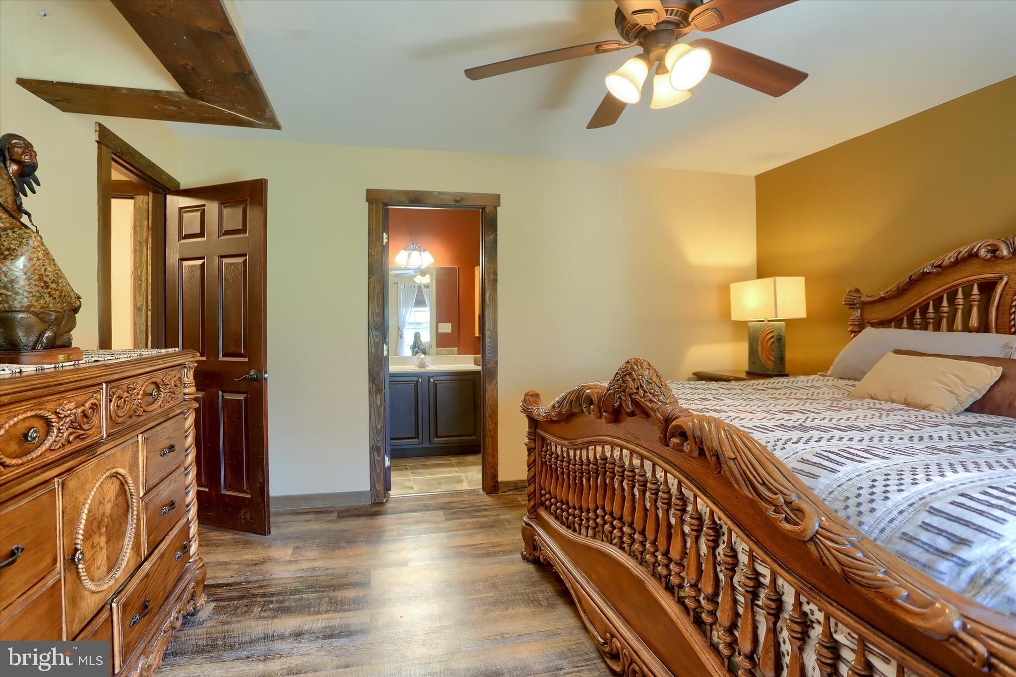 EDGEWATER - Residential