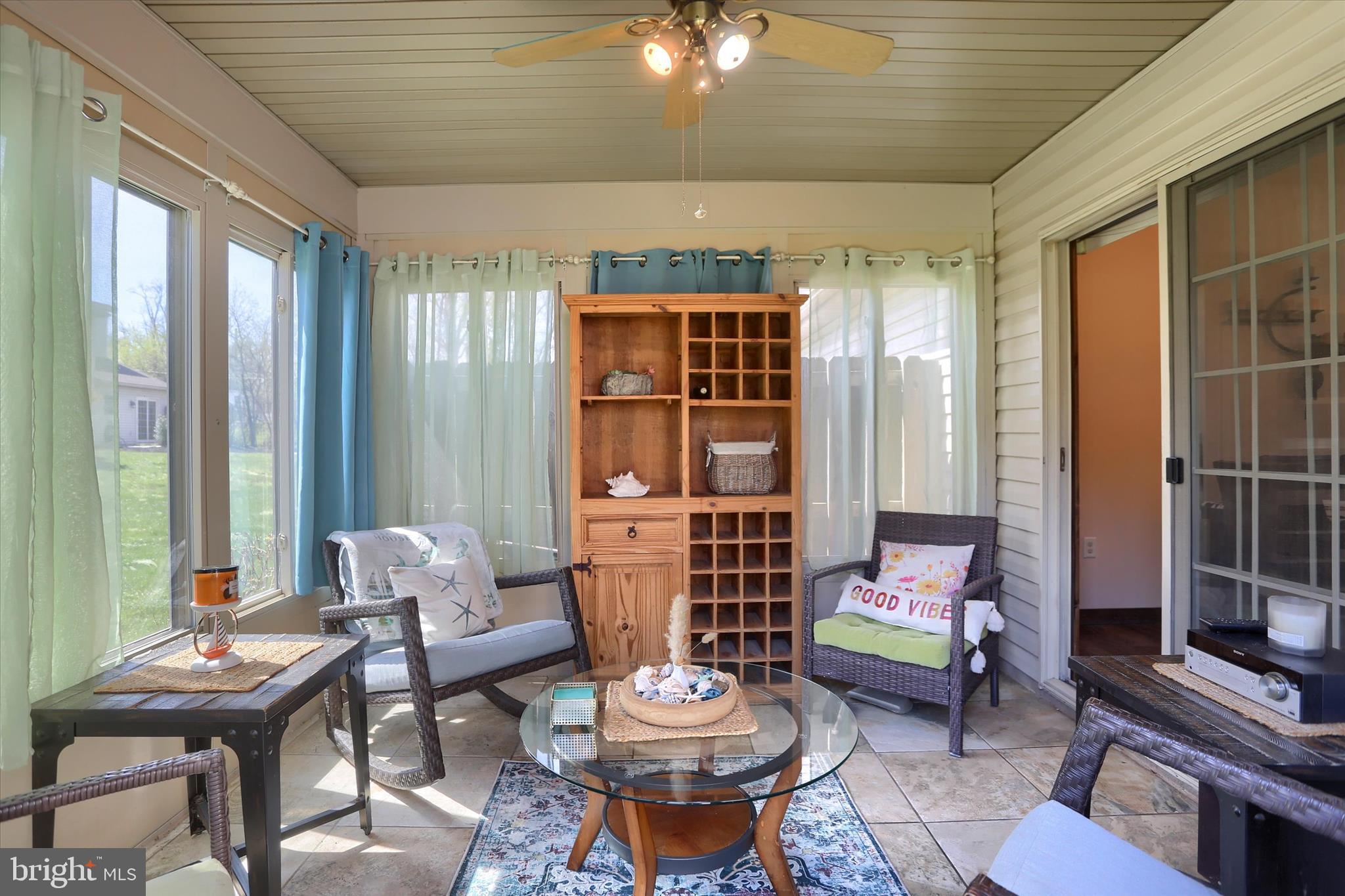 EDGEWATER - Residential