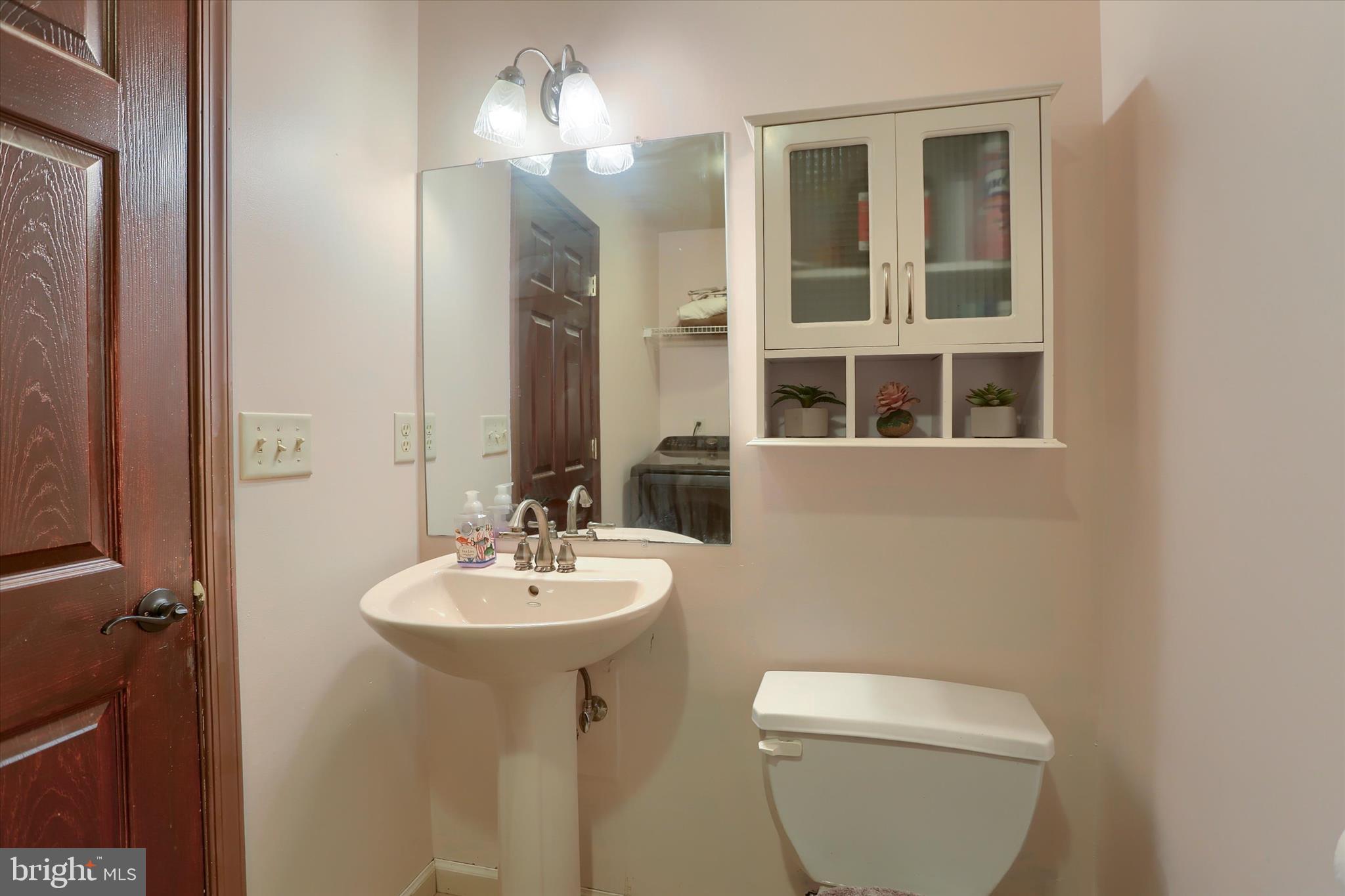 EDGEWATER - Residential