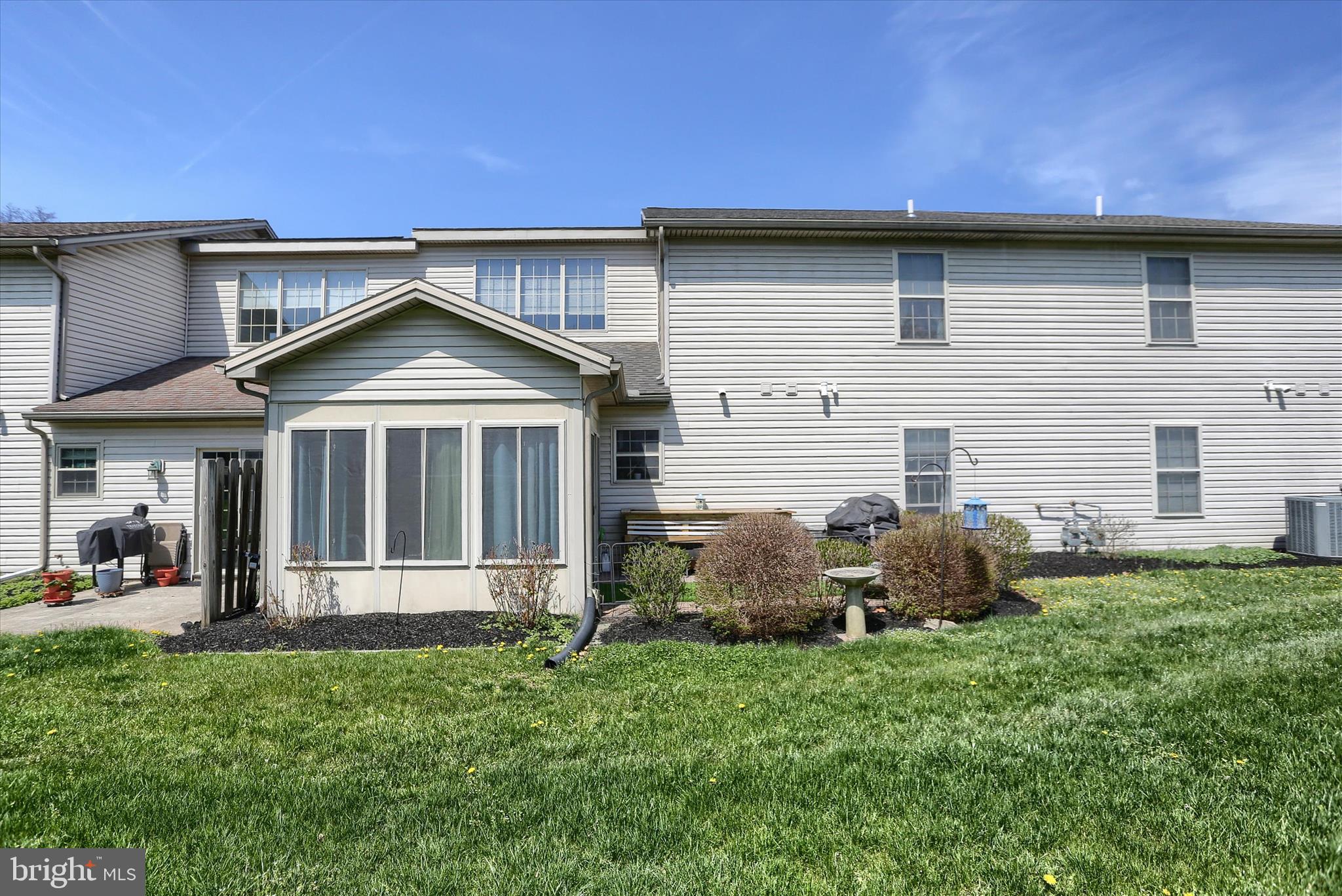 EDGEWATER - Residential