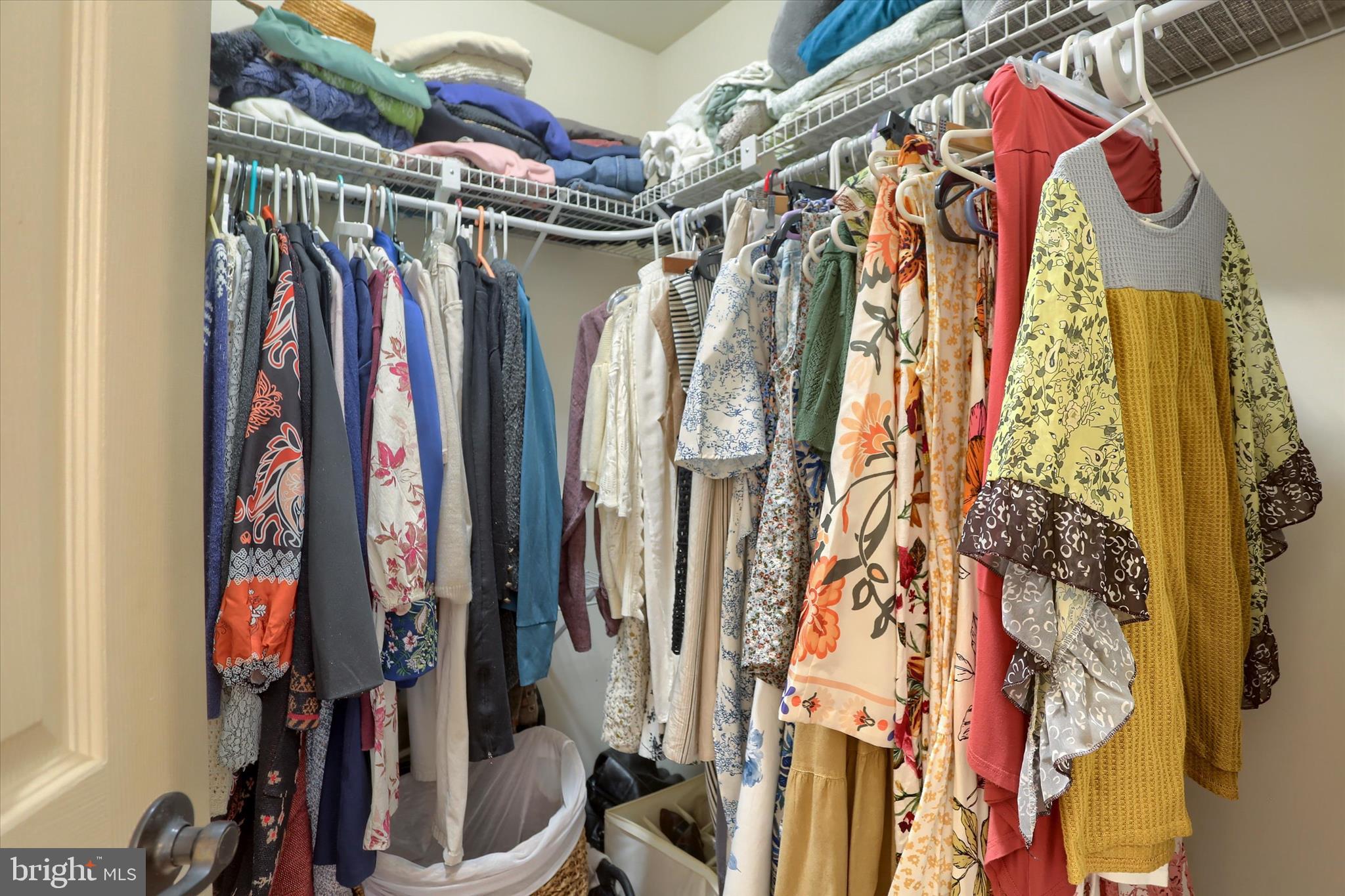 EDGEWATER - Residential