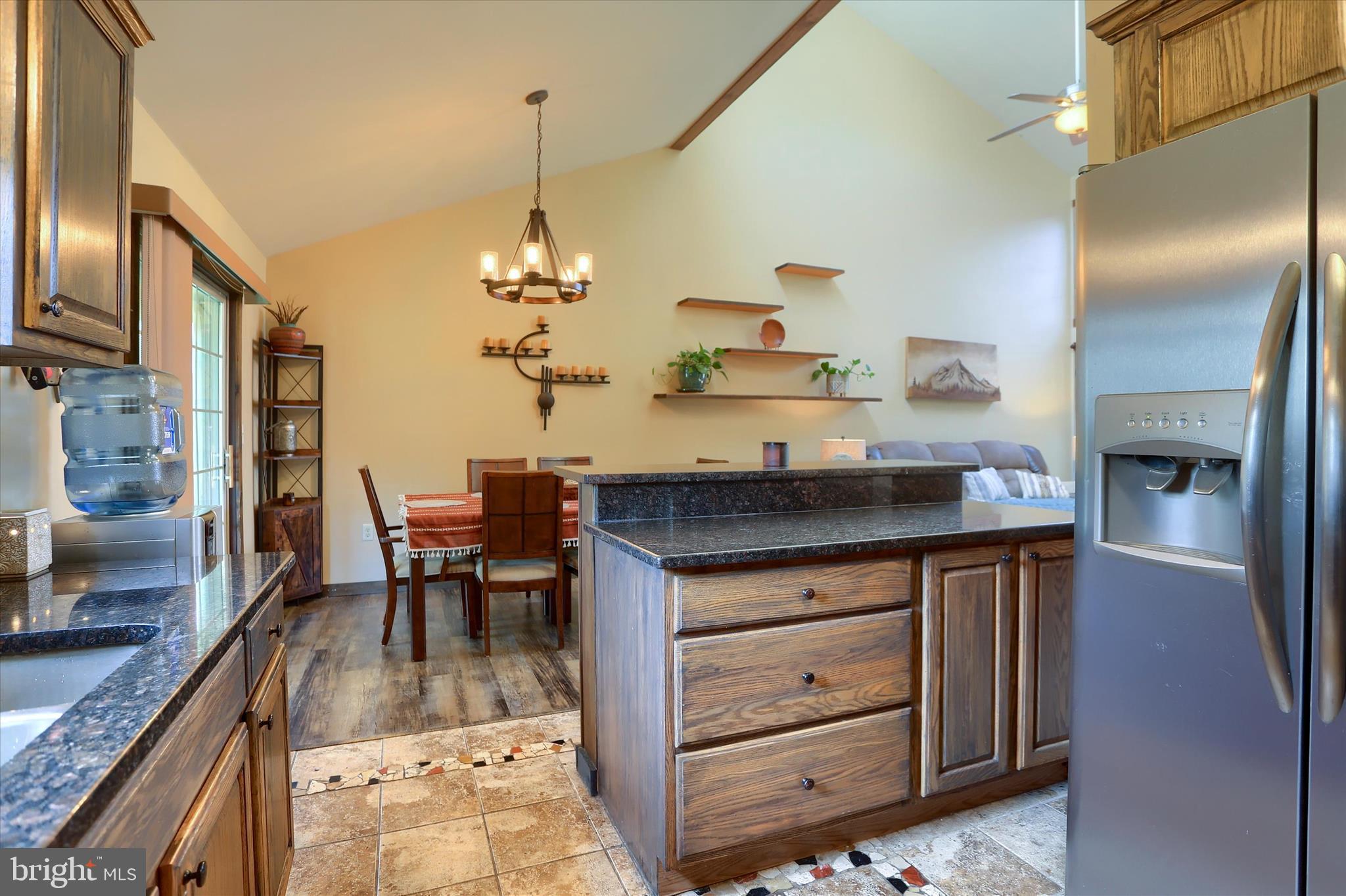 EDGEWATER - Residential