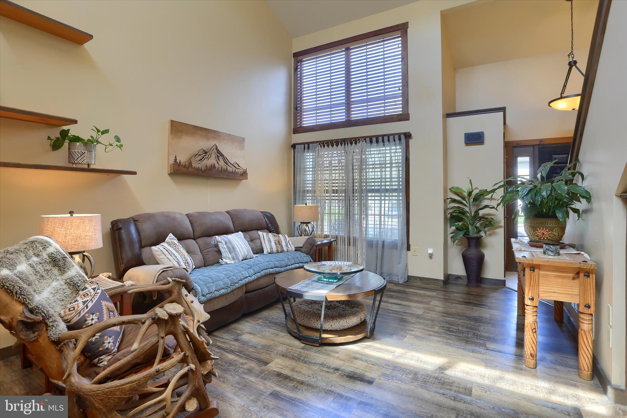 EDGEWATER - Residential