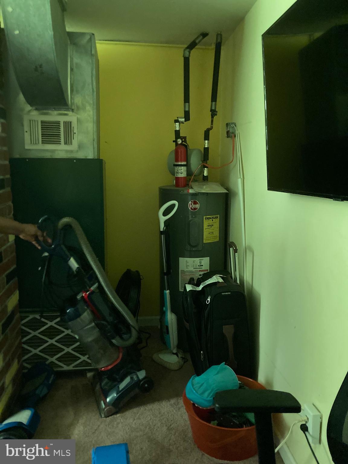 CARVER CT - Residential