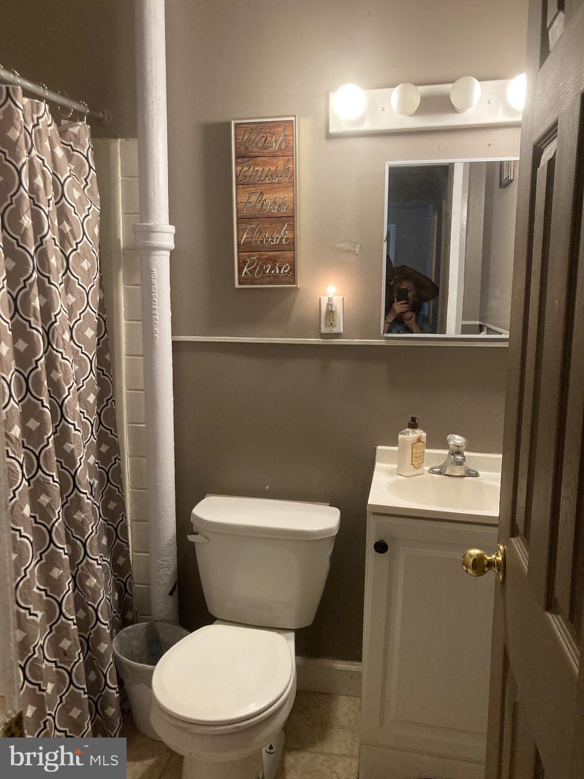 CARVER CT - Residential