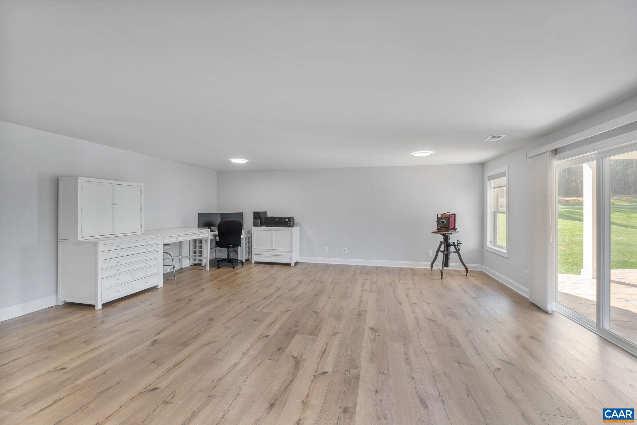 SPRING CREEK - Residential