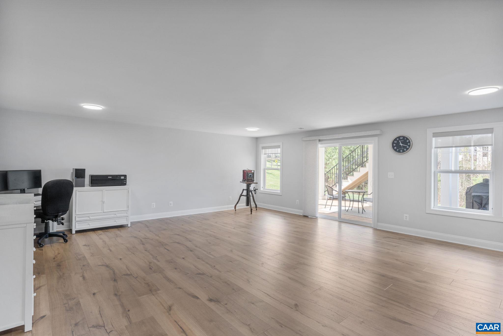 SPRING CREEK - Residential